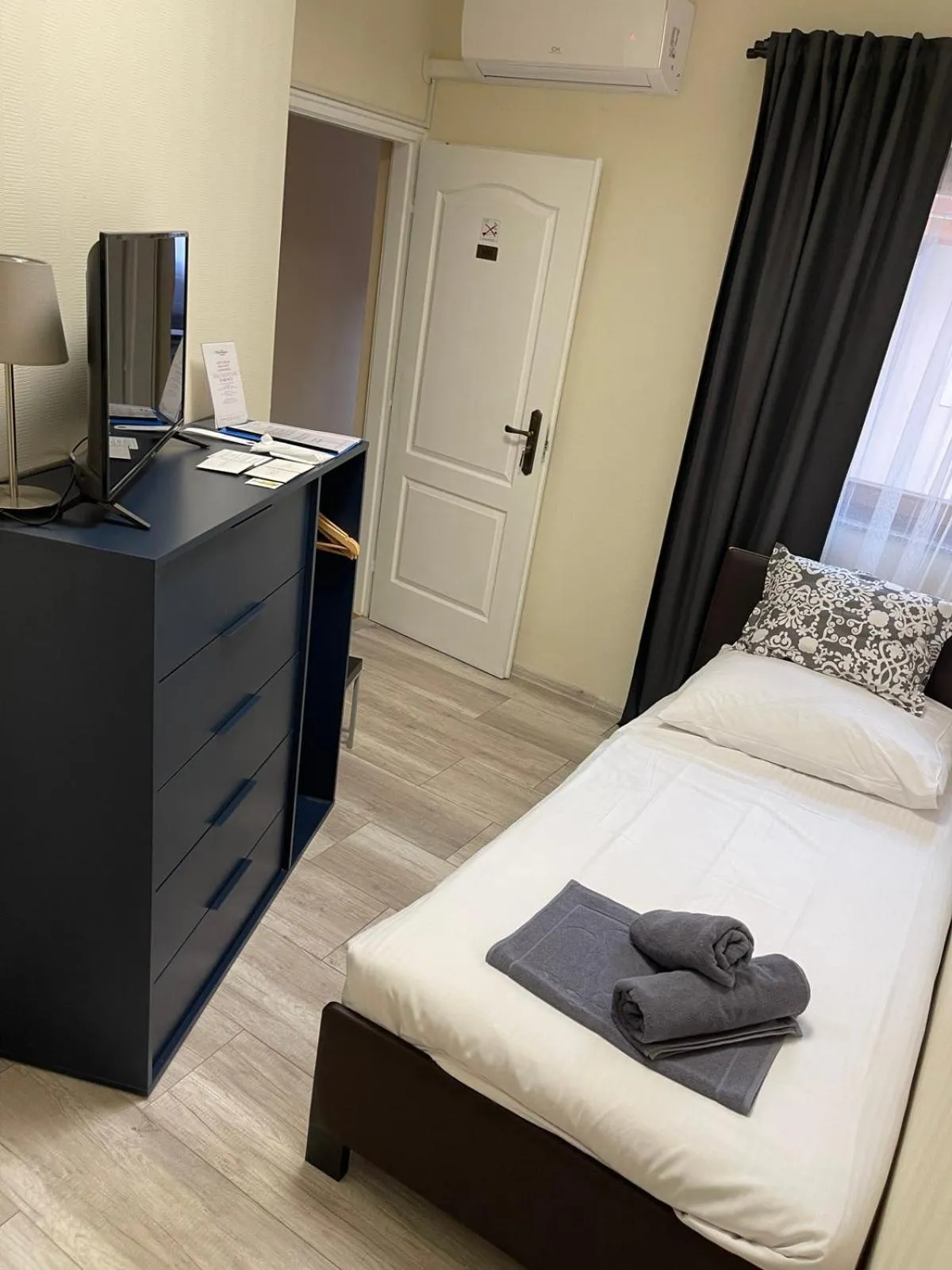 Bed in Végvári Hotel Eger