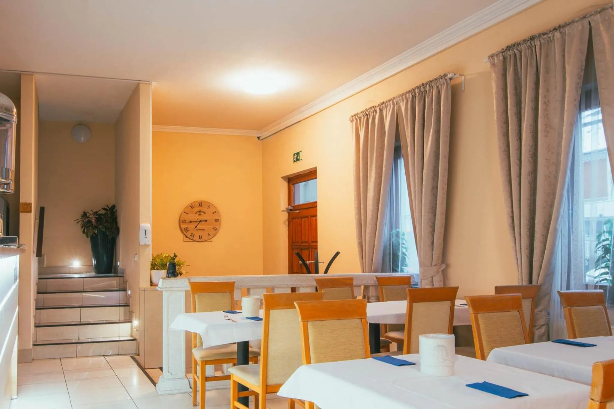 Restaurant/places to eat in Végvári Hotel Eger