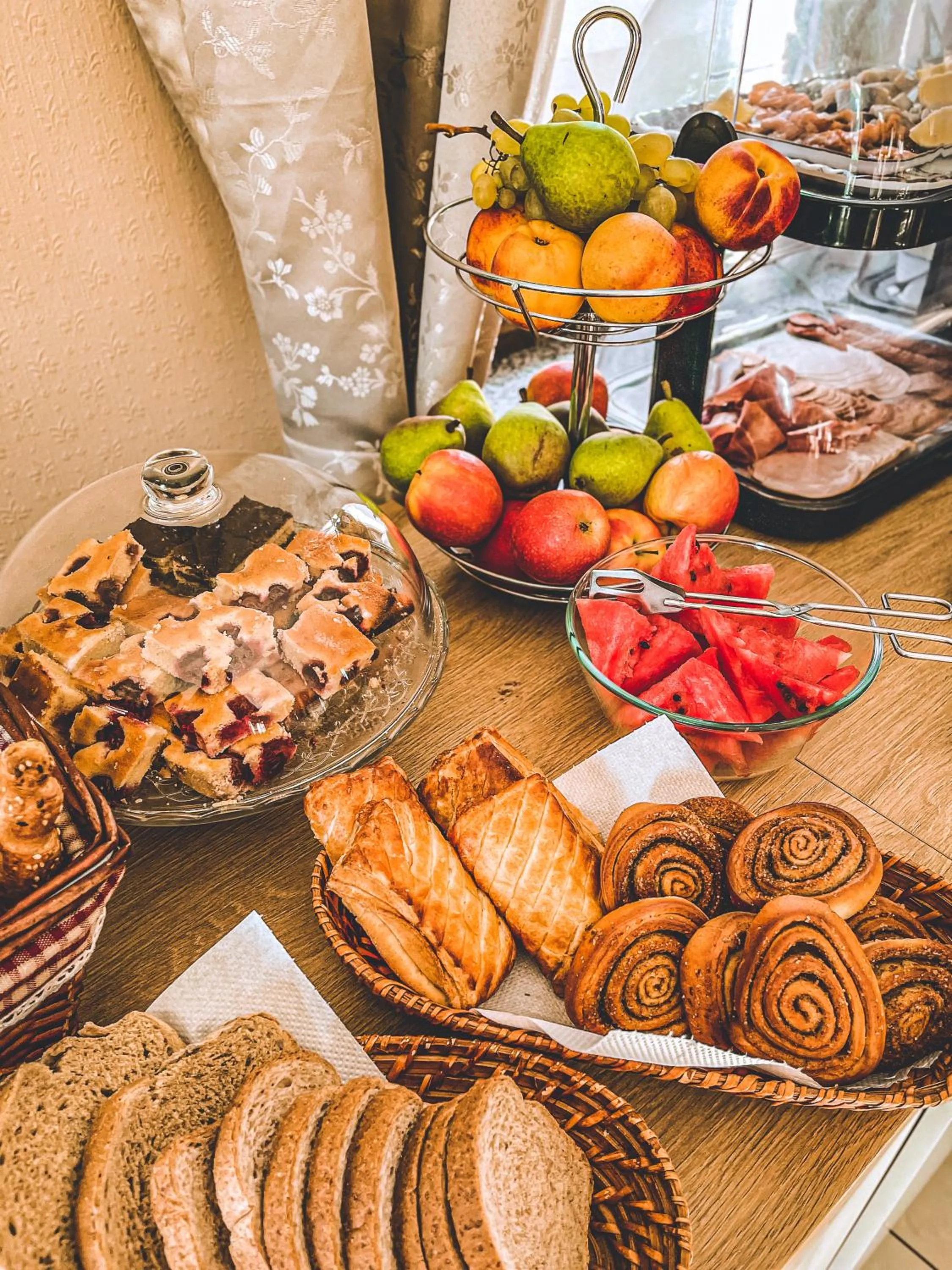Food and drinks in Végvári Hotel Eger