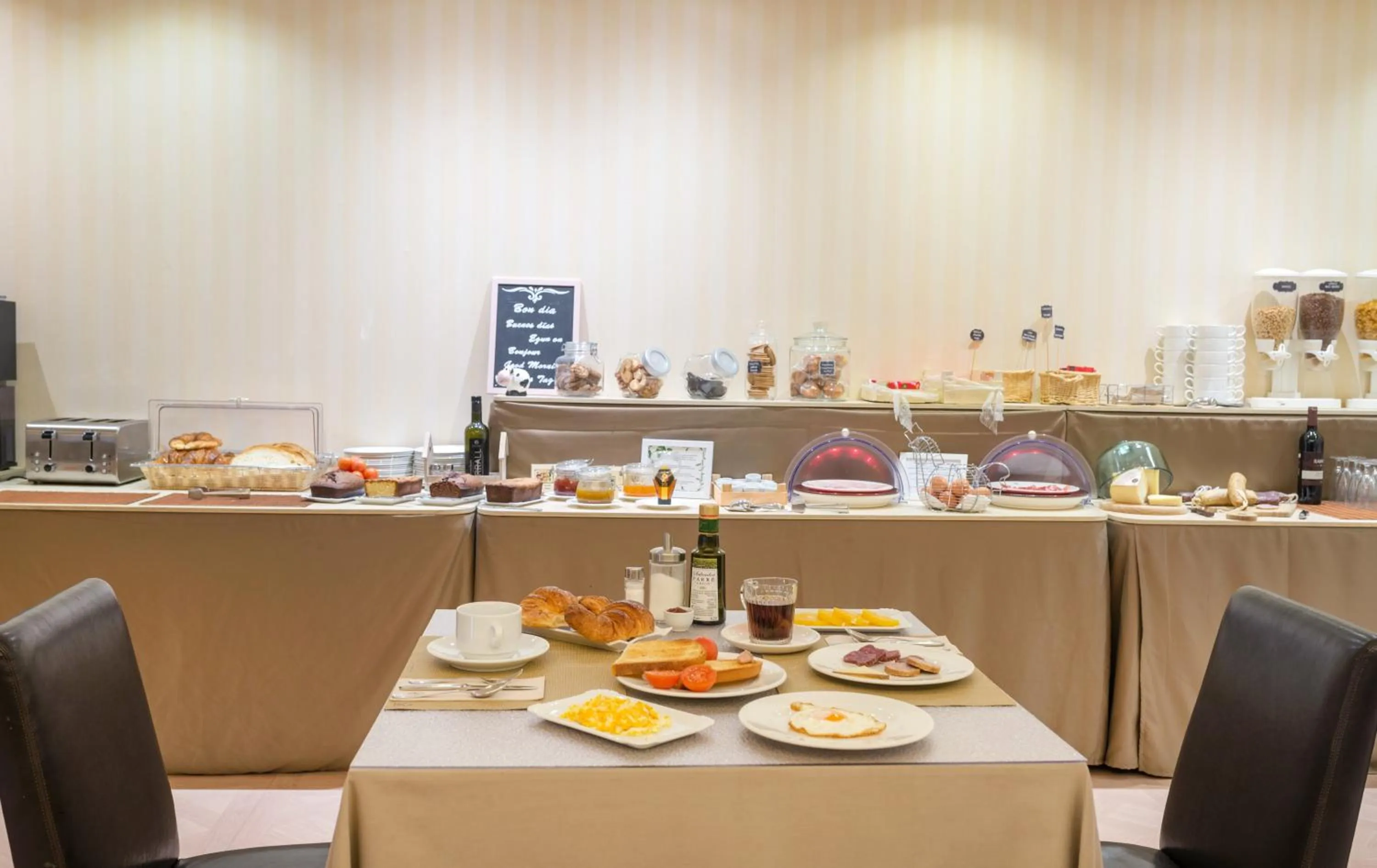 Breakfast in Hotel Andria