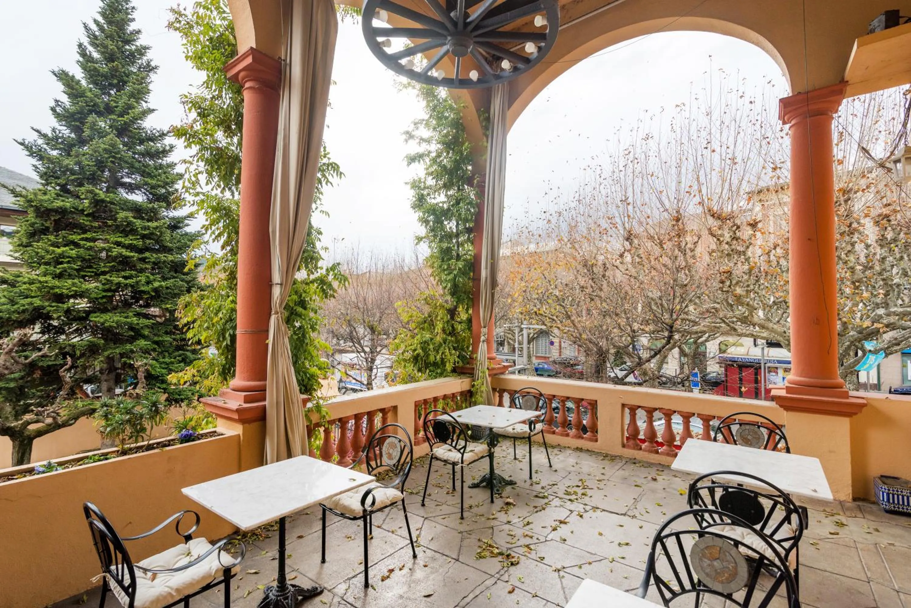 Patio in Hotel Andria