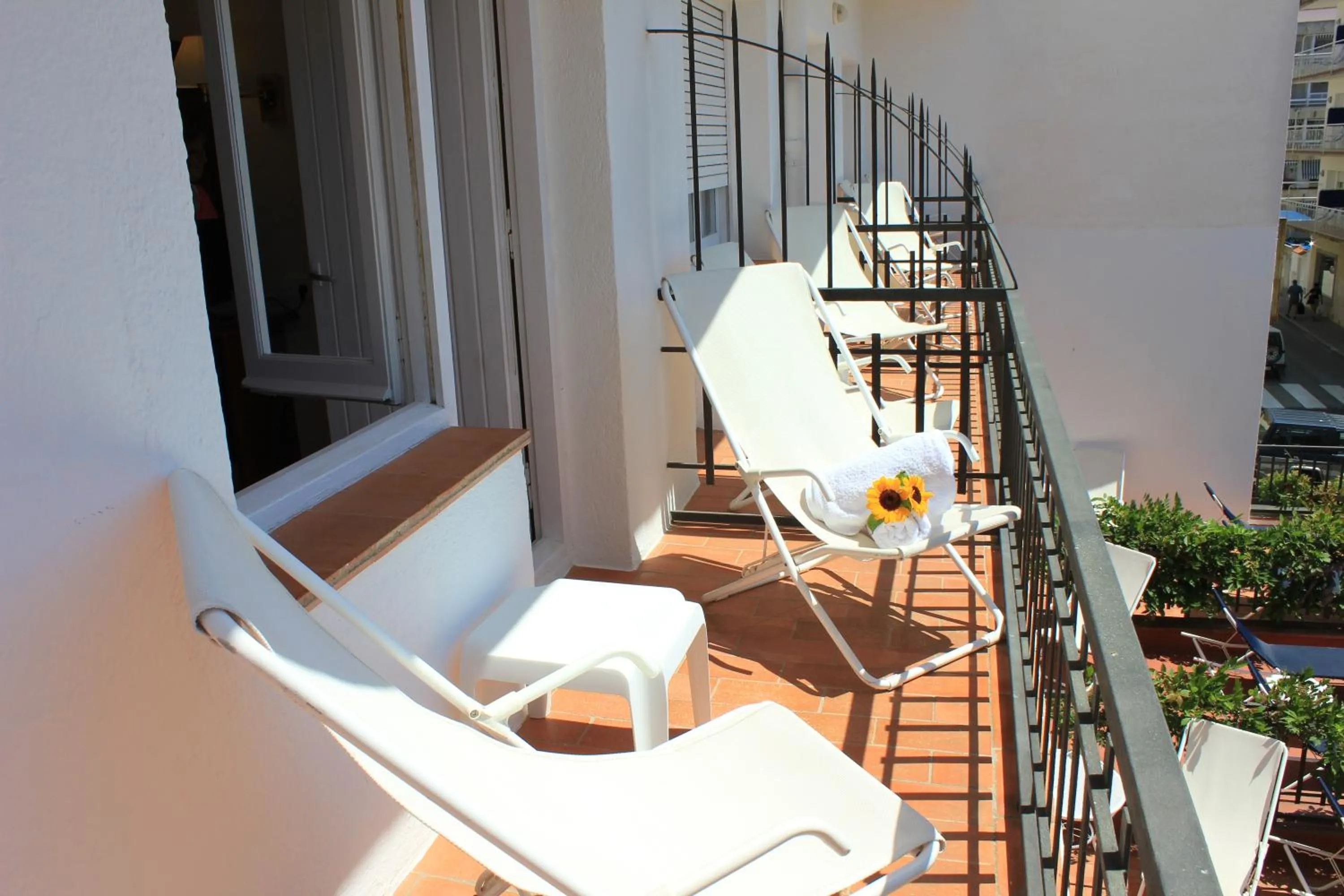 Balcony/Terrace in RVHotels Avenida