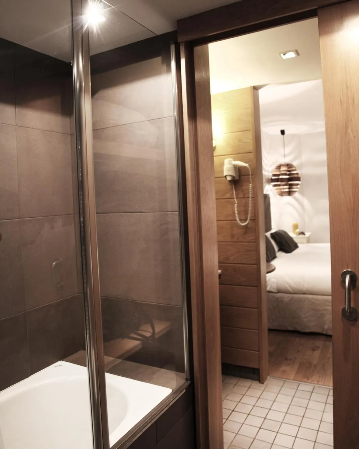 Bathroom, Bed in Hotel Cuéntame La Puebla