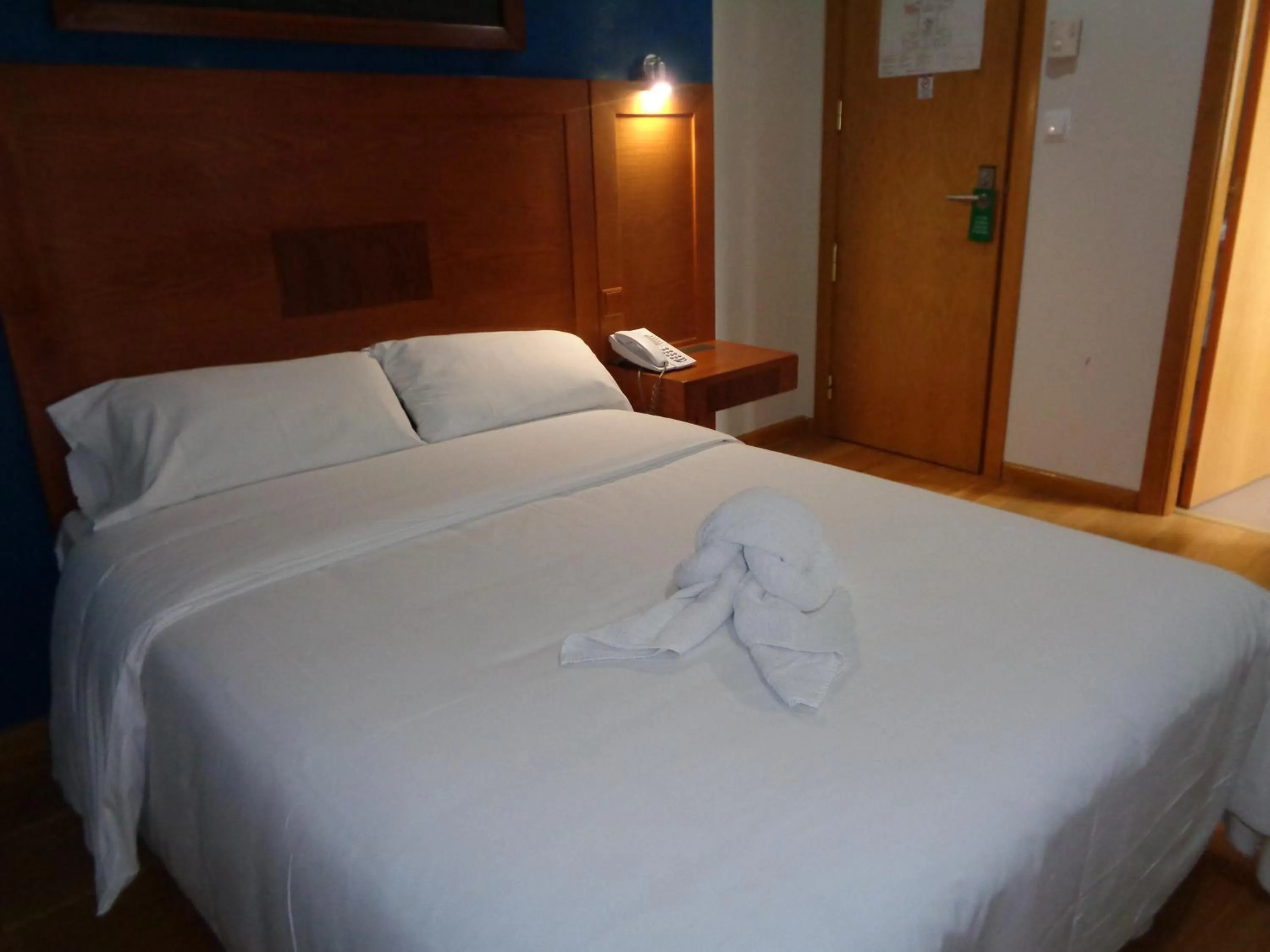 Photo of the whole room in Hotel Villa De Betanzos