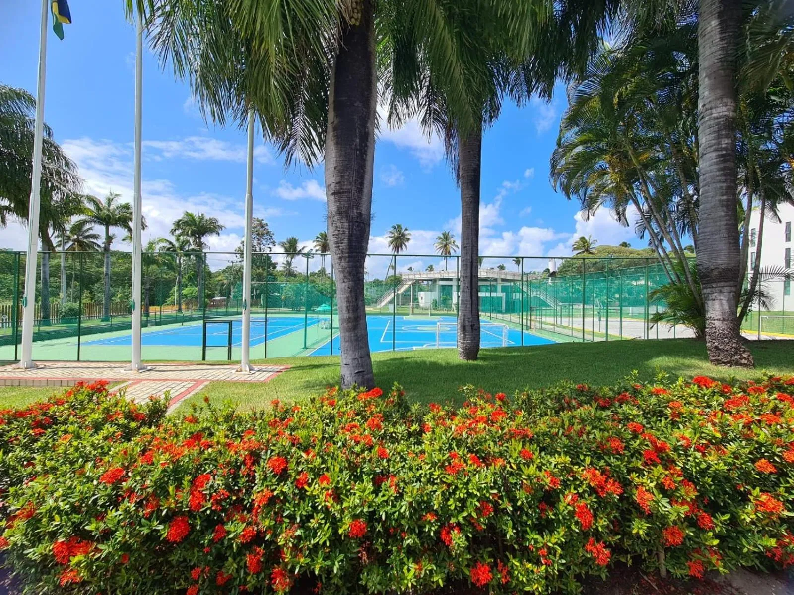 Tennis court in Muro Alto Flat Beach Class