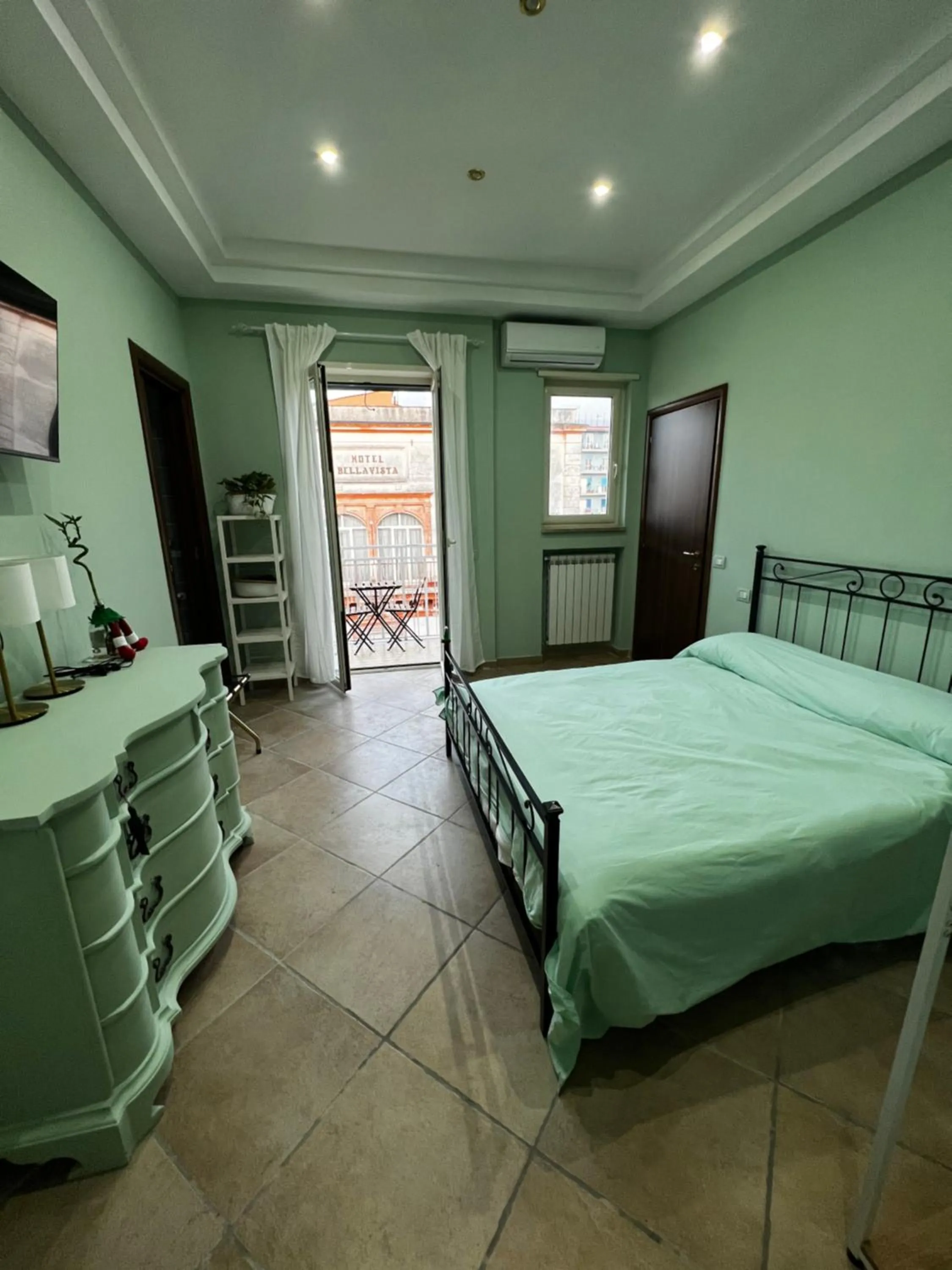 Bed in RaRoom Colors