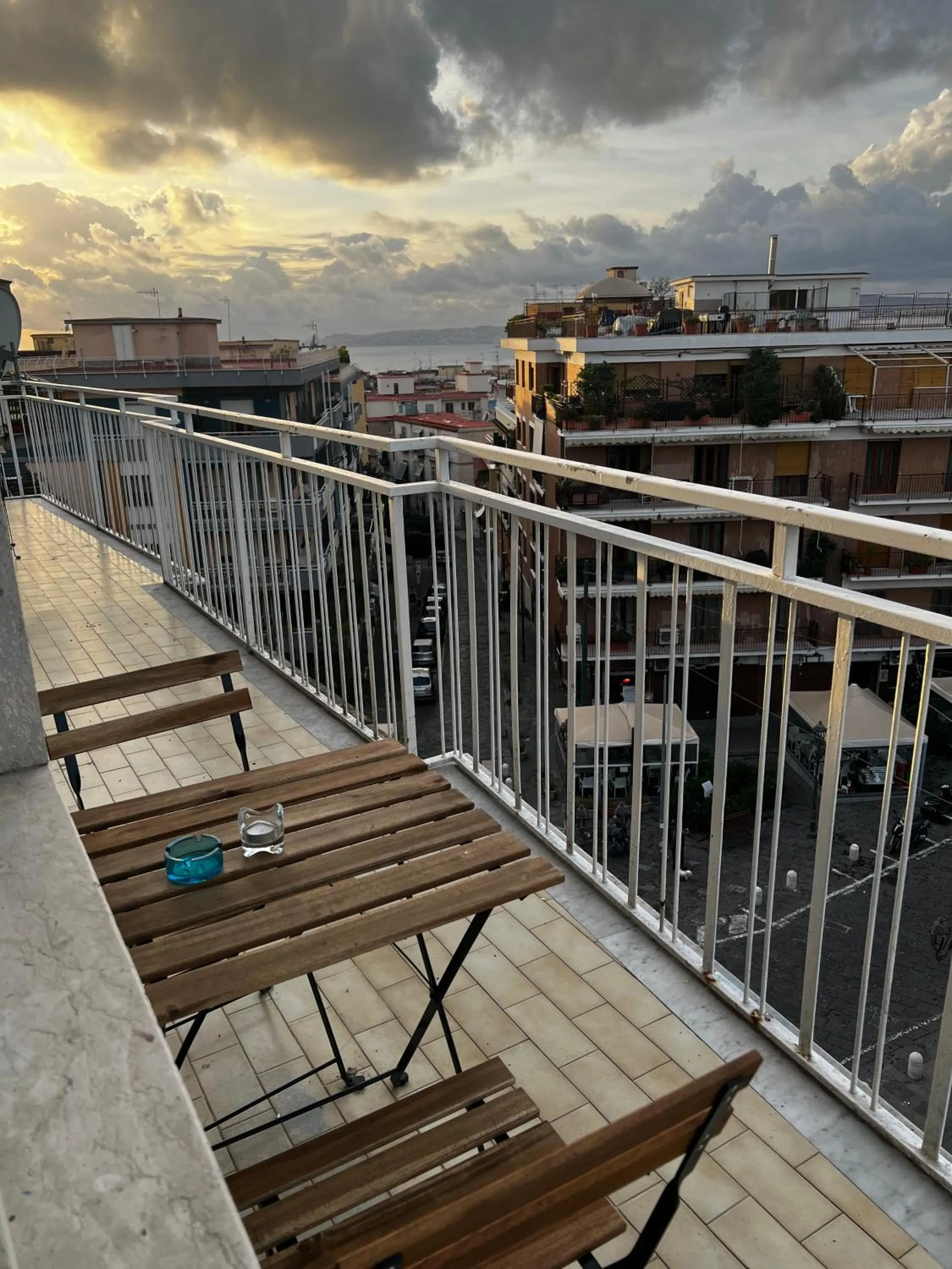 View (from property/room) in RaRoom Colors