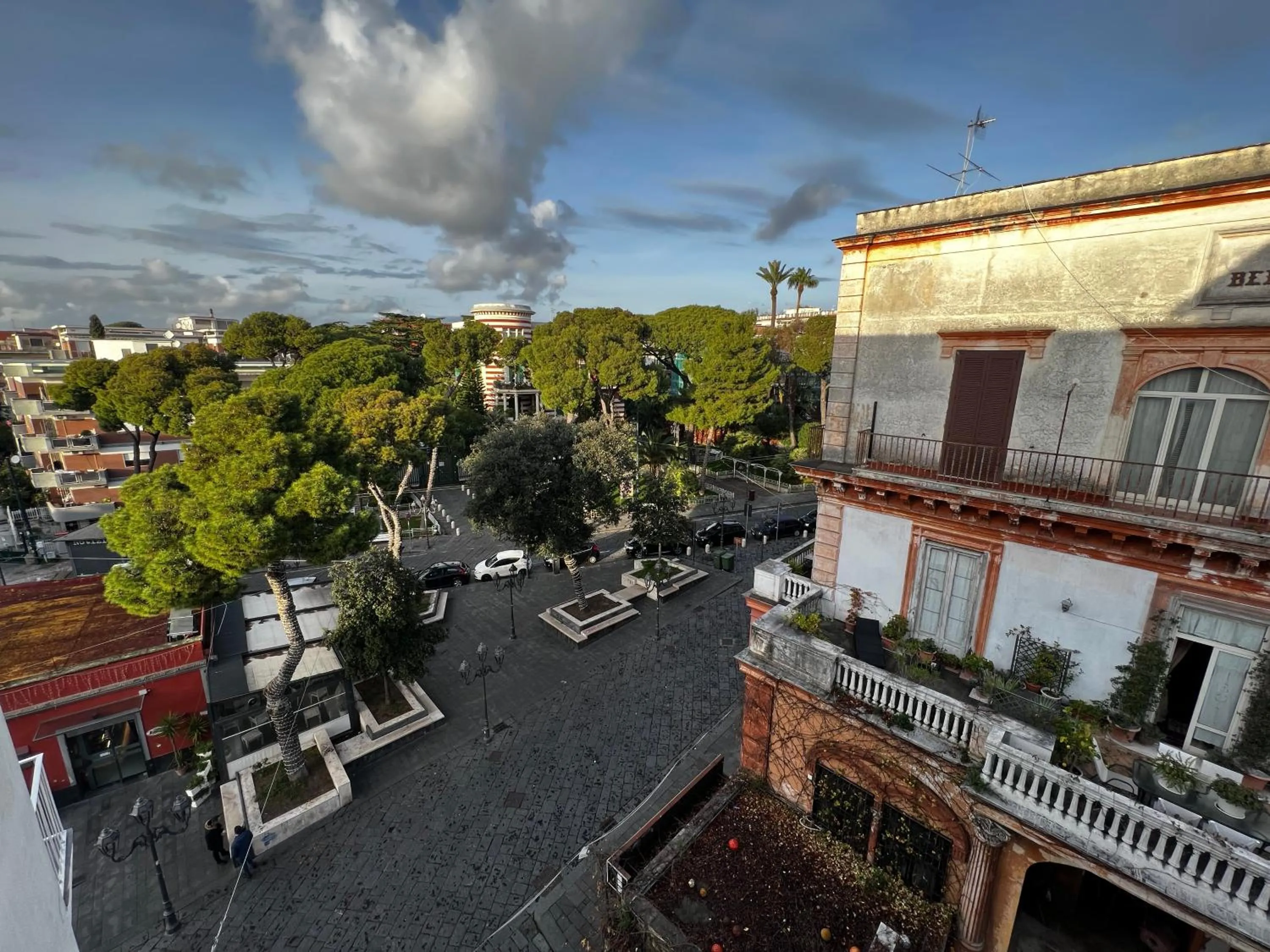 Property building in RaRoom Colors