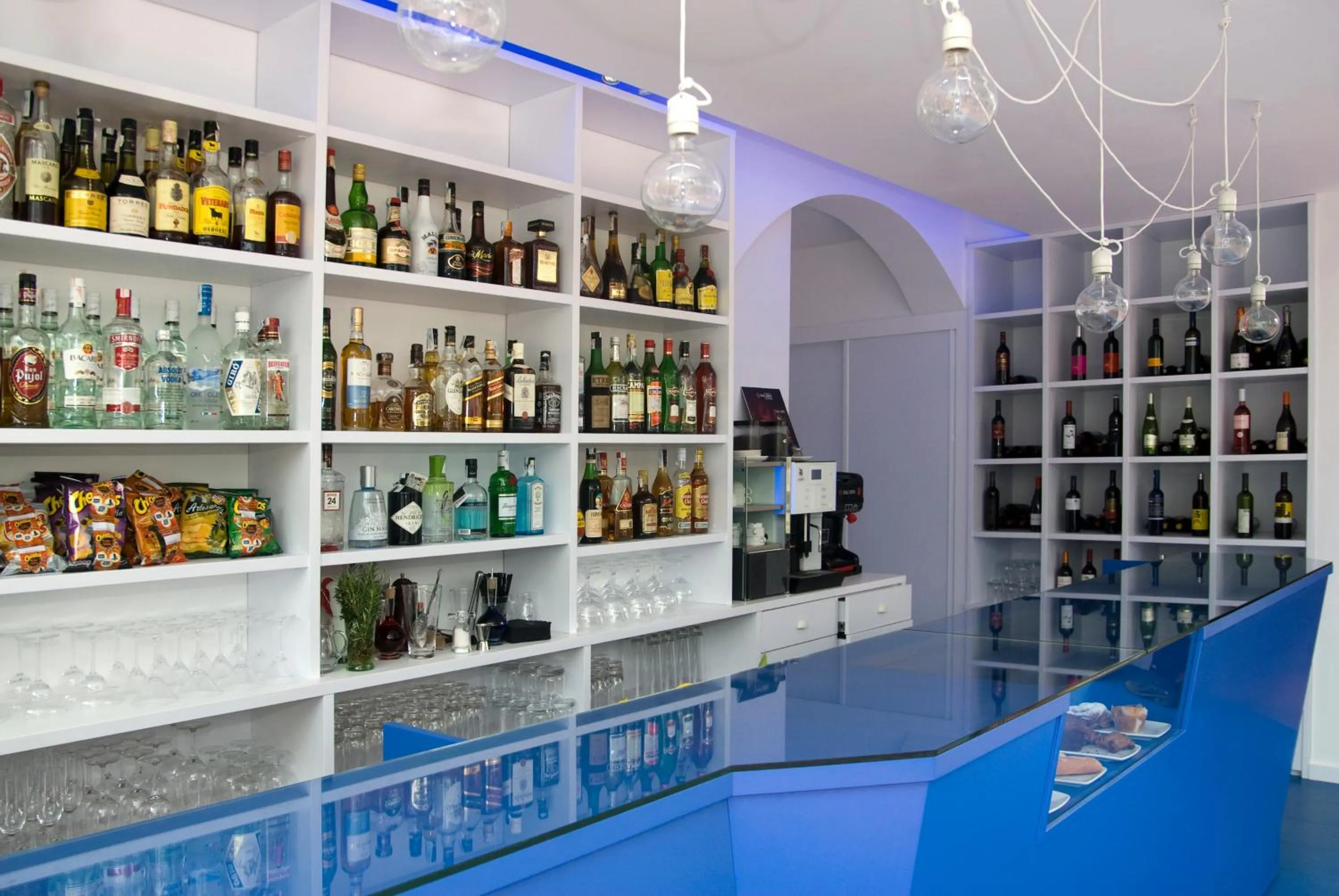 Restaurant/places to eat in Cèsar