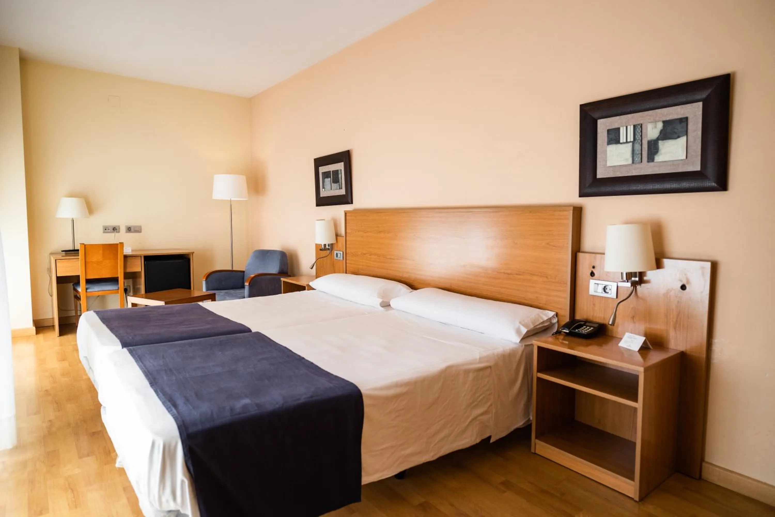 Photo of the whole room, Bed in Hotel Villa San Juan