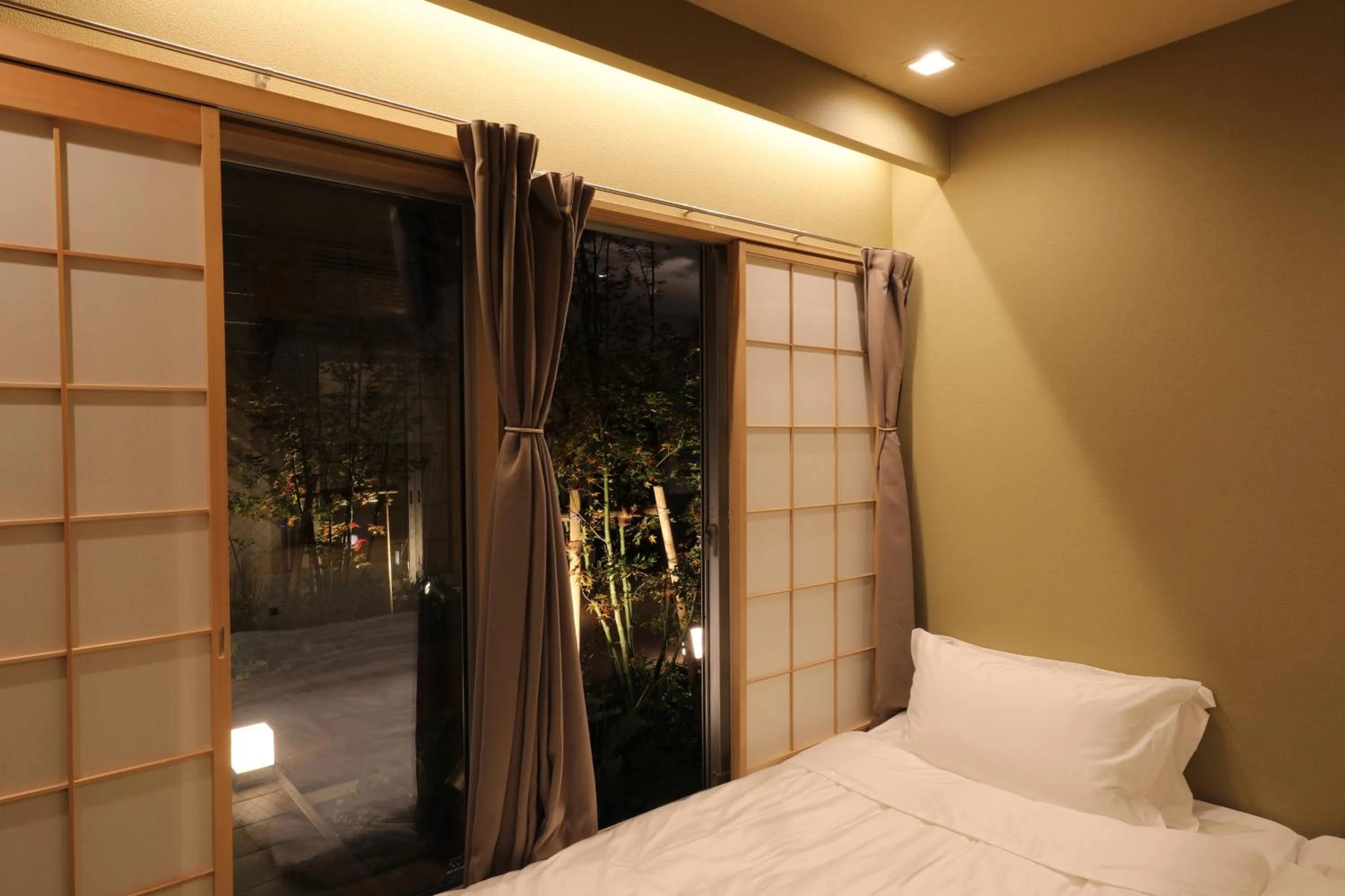 Bed in Reikyo Garden Osaka