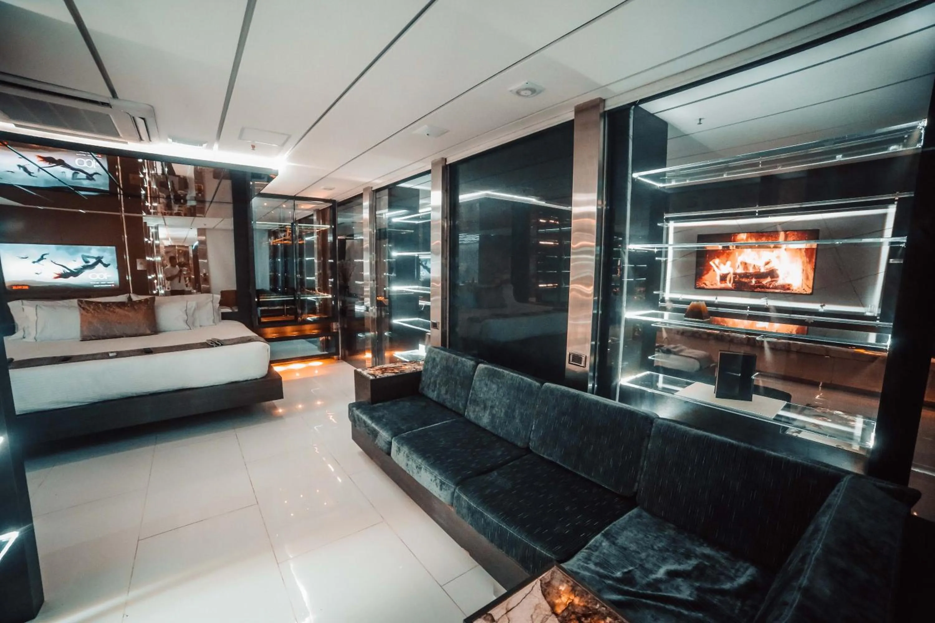 TV and multimedia in 1Million Luxury Suites