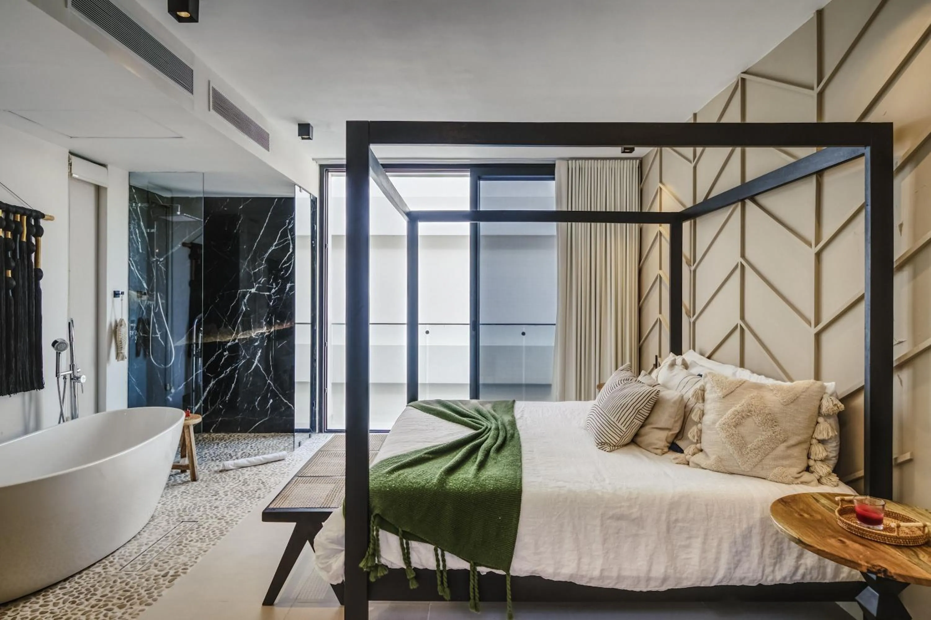 Photo of the whole room in 2BR Coworking Freestanding Bathtub Private Pool