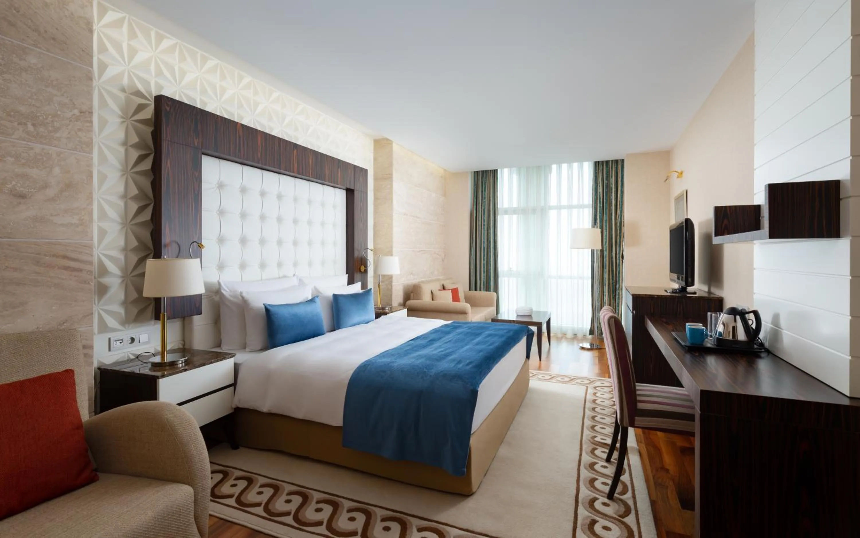 Communal lounge/ TV room, Bed in Badamdar Hotel and Residences