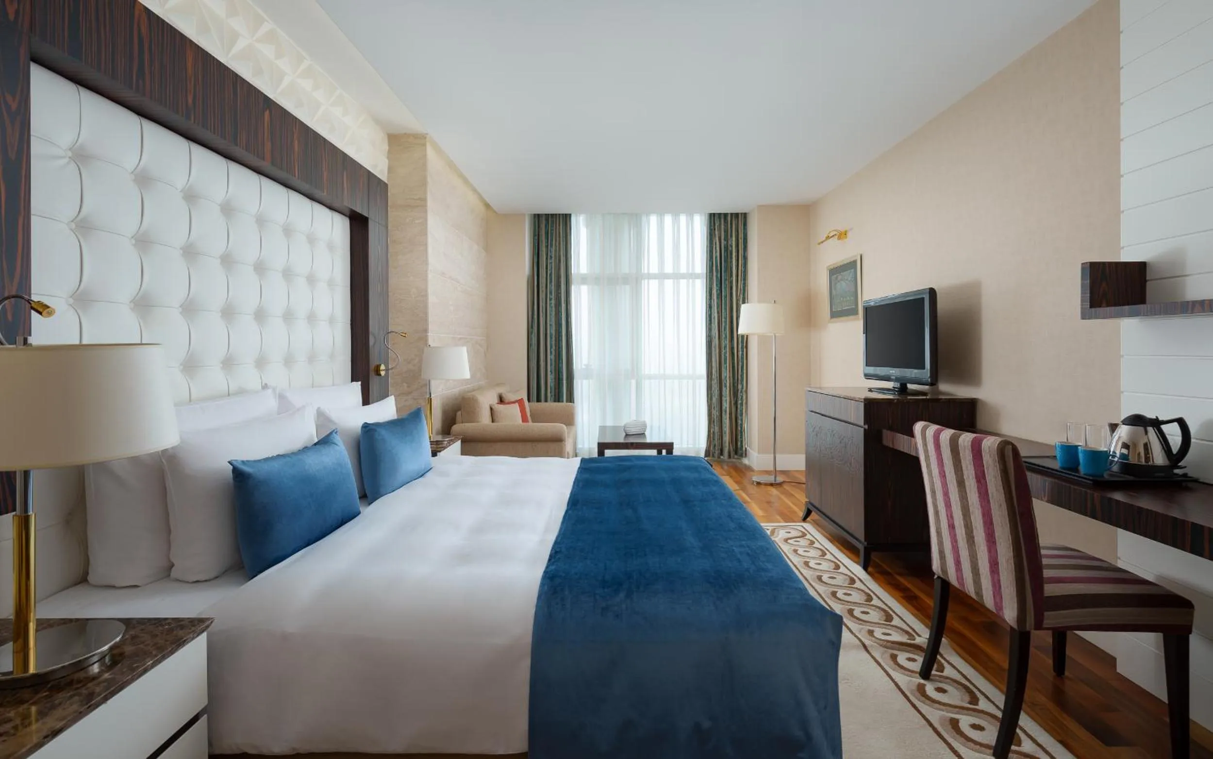 Bed in Badamdar Hotel and Residences