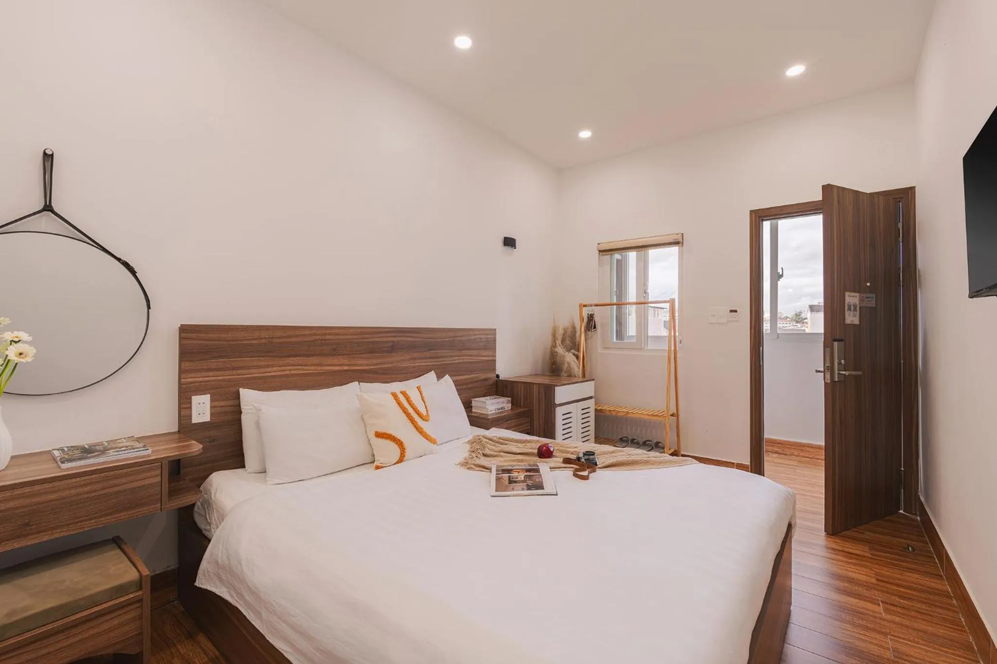 Standard Double Room in The Morris Central Hotel - O'TEL