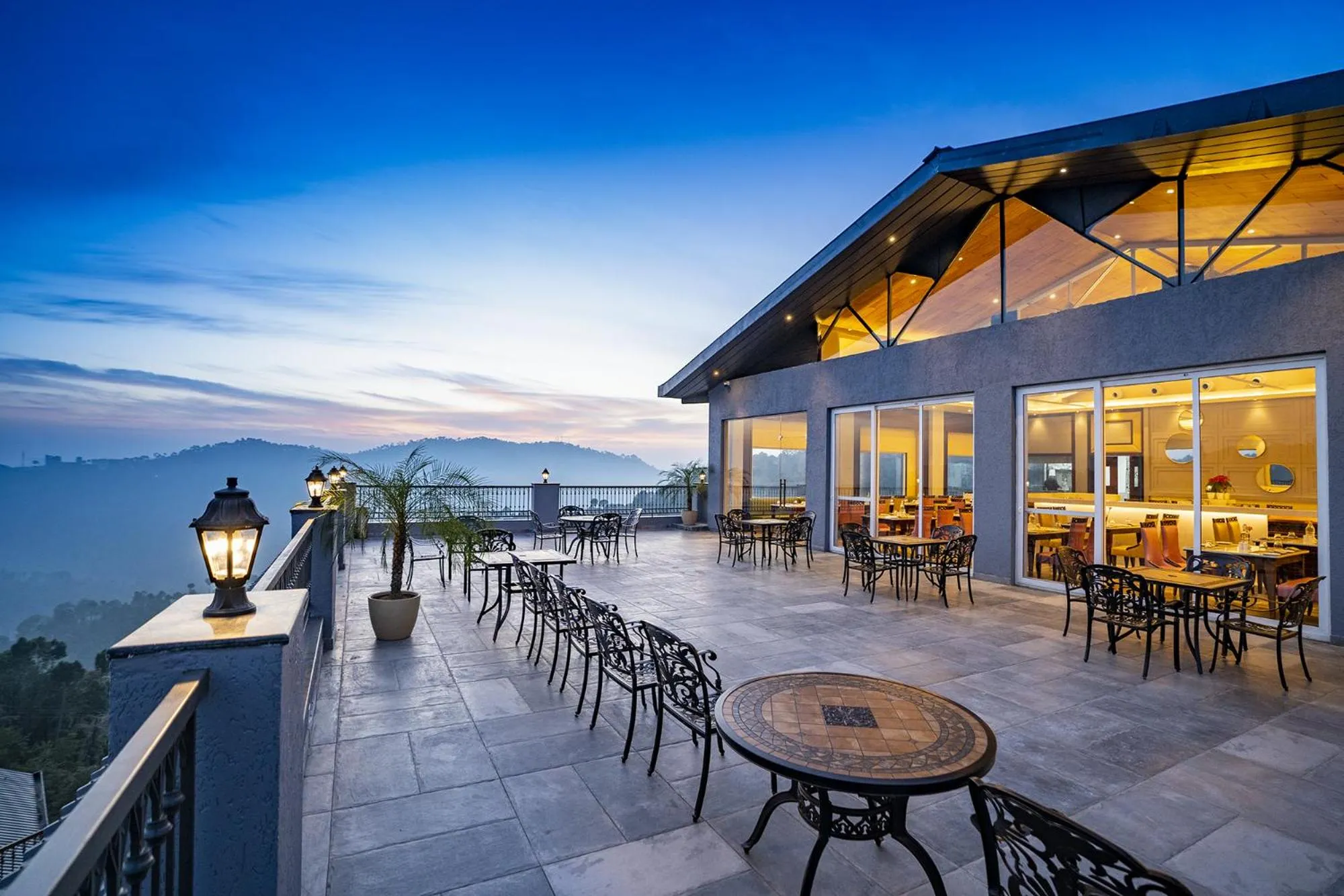 Restaurant/places to eat in WelcomHeritage Parv Vilas Resort & Spa