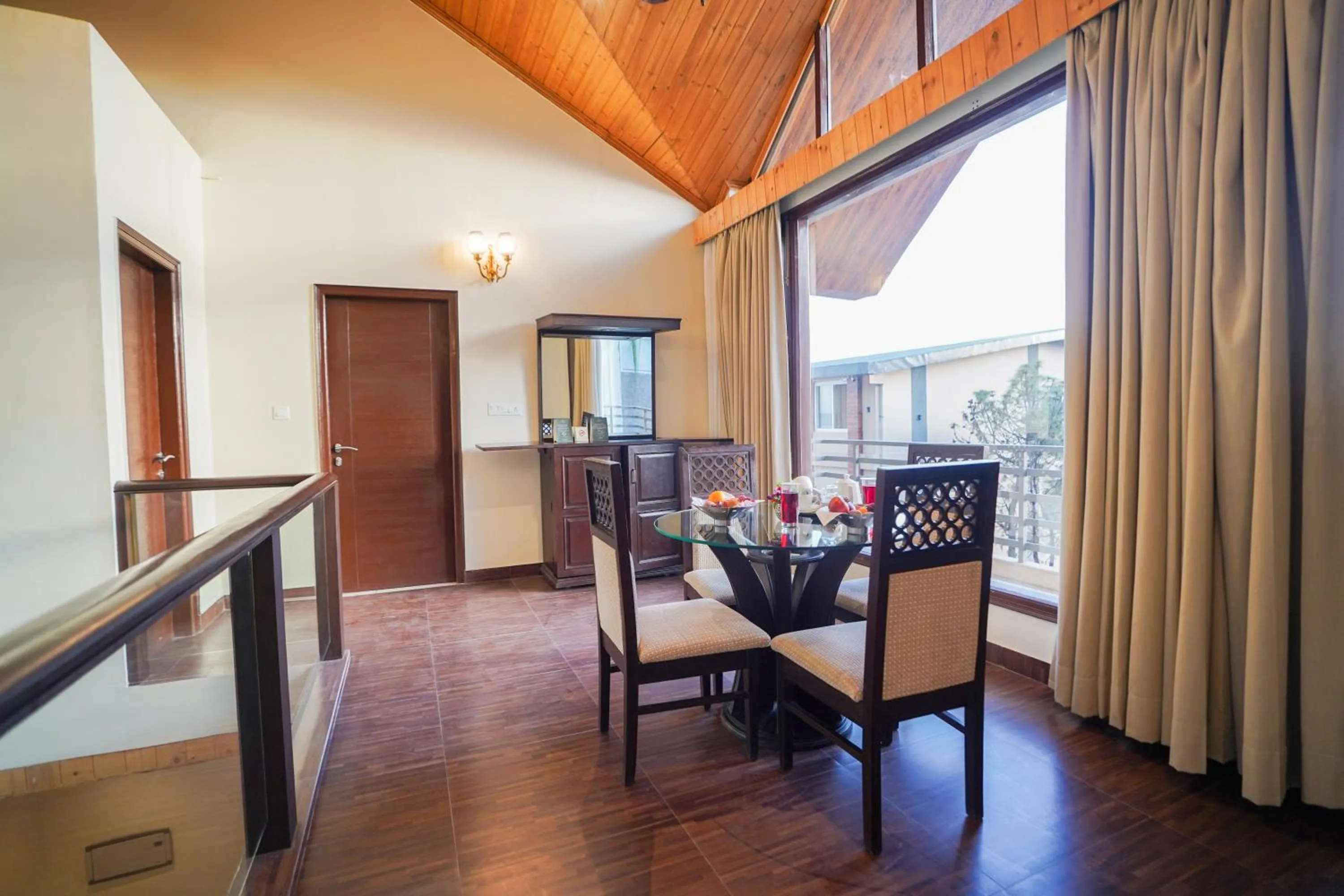 Dining area in WelcomHeritage Parv Vilas Resort & Spa