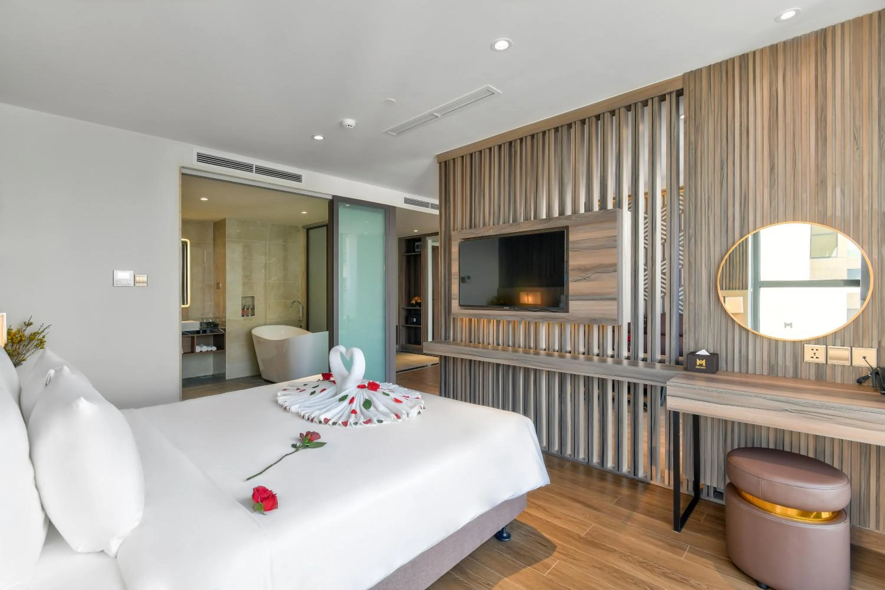 Bed in Maris Hotel Nha Trang