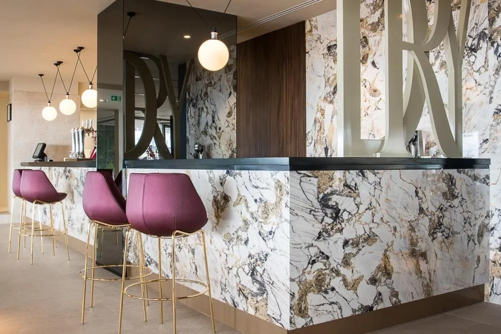 Lounge or bar in Les Dunes Comodoro