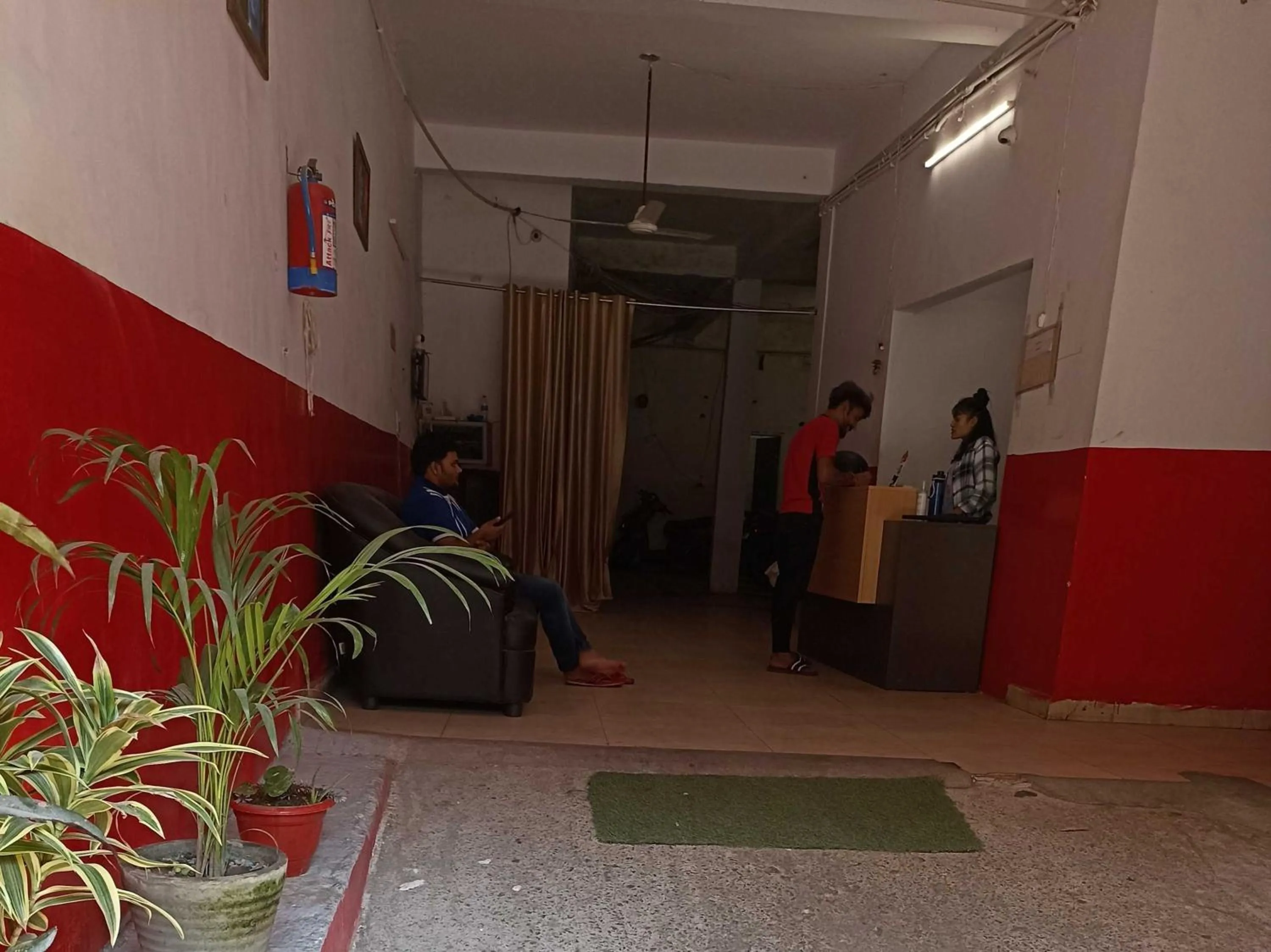 Lobby or reception in Hotel O KL khari Near Ashoka Park Mein Metro