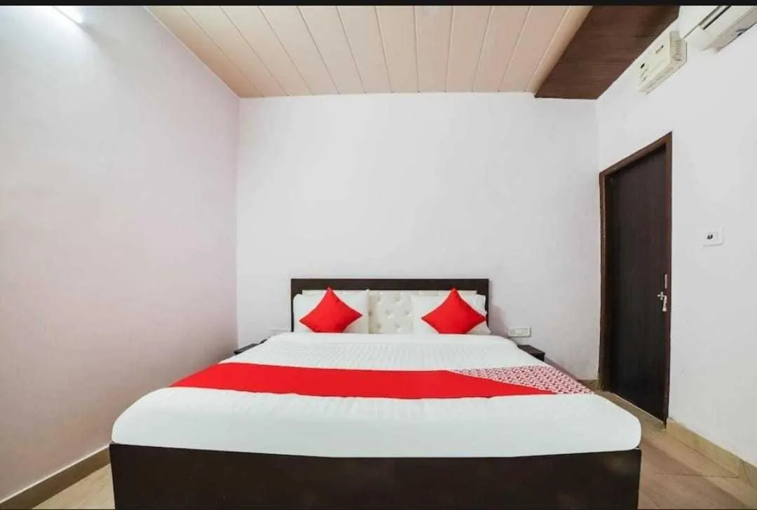 Bedroom, Bed in Hotel O KL khari Near Ashoka Park Mein Metro