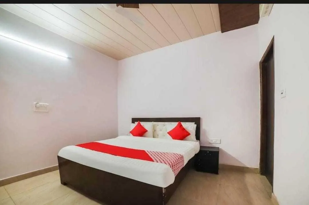 Bedroom, Bed in Hotel O KL khari Near Ashoka Park Mein Metro