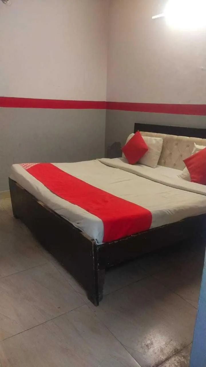 Bedroom, Bed in Hotel O KL khari Near Ashoka Park Mein Metro