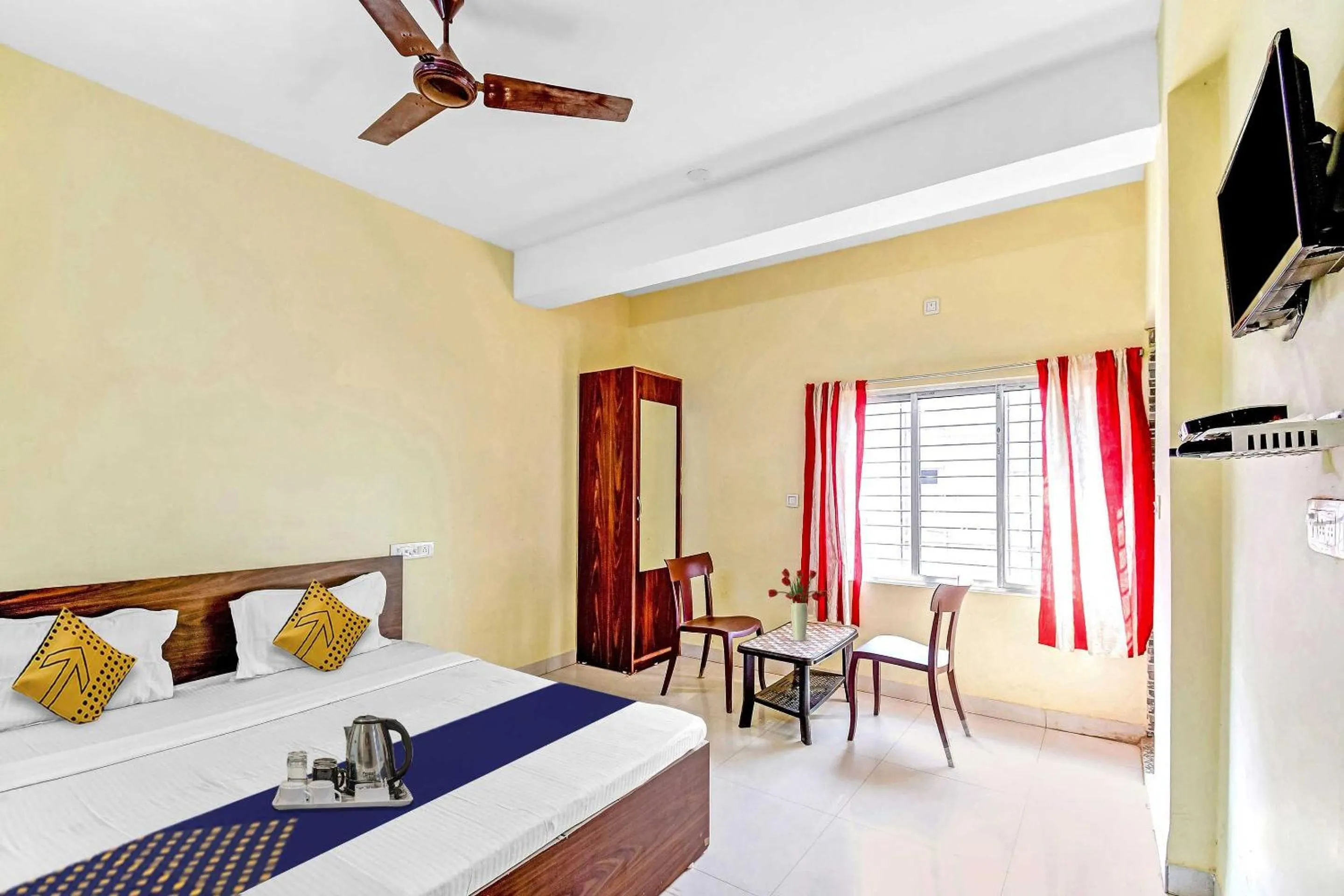 Bedroom in Hotel O MAITY RESIDENCY