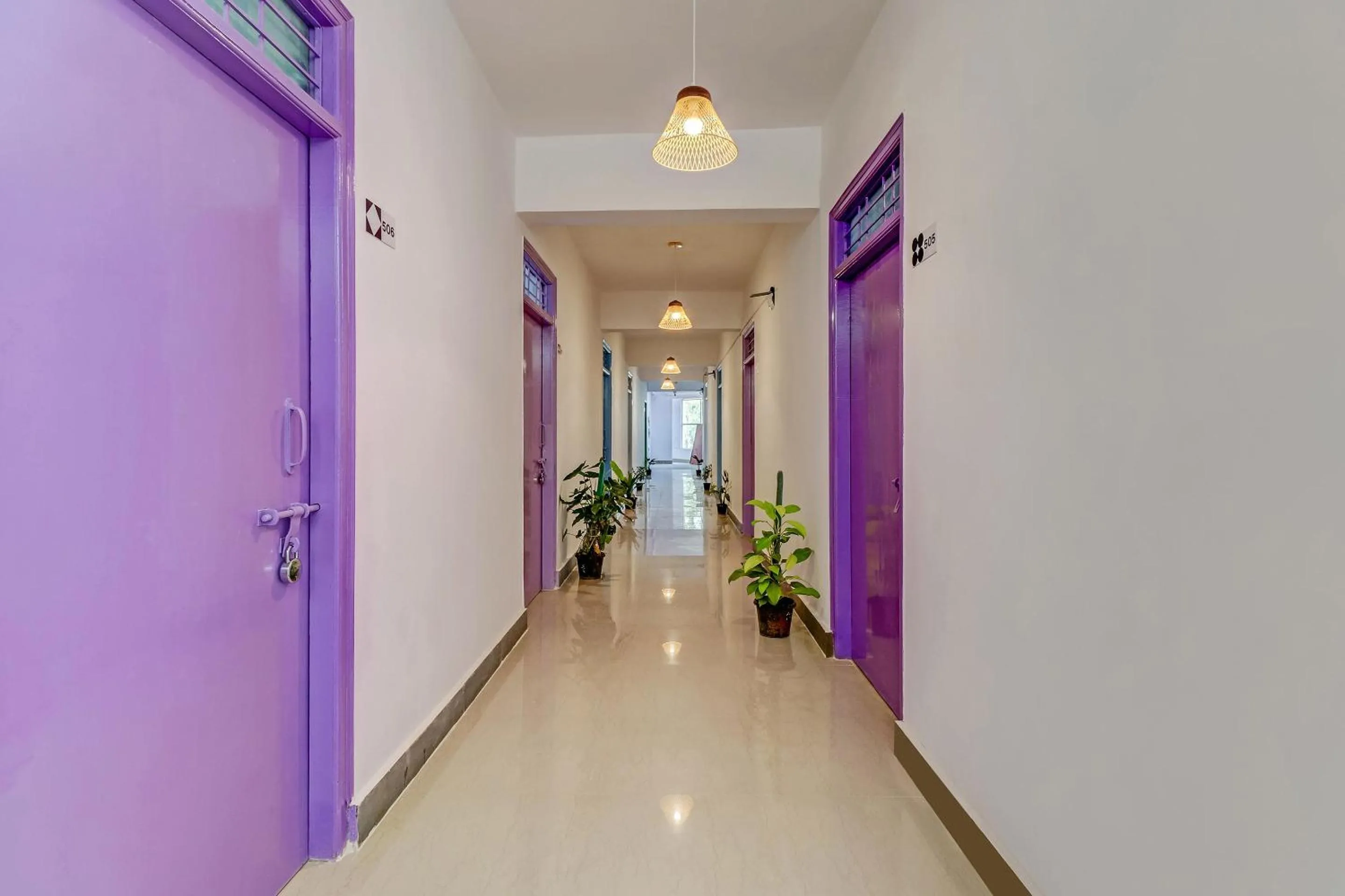 Lobby or reception in Capital O Elite Stay Jp Nagar Near SRI SATHYA GANAPATHI SHIRDI SAIBABA Temple