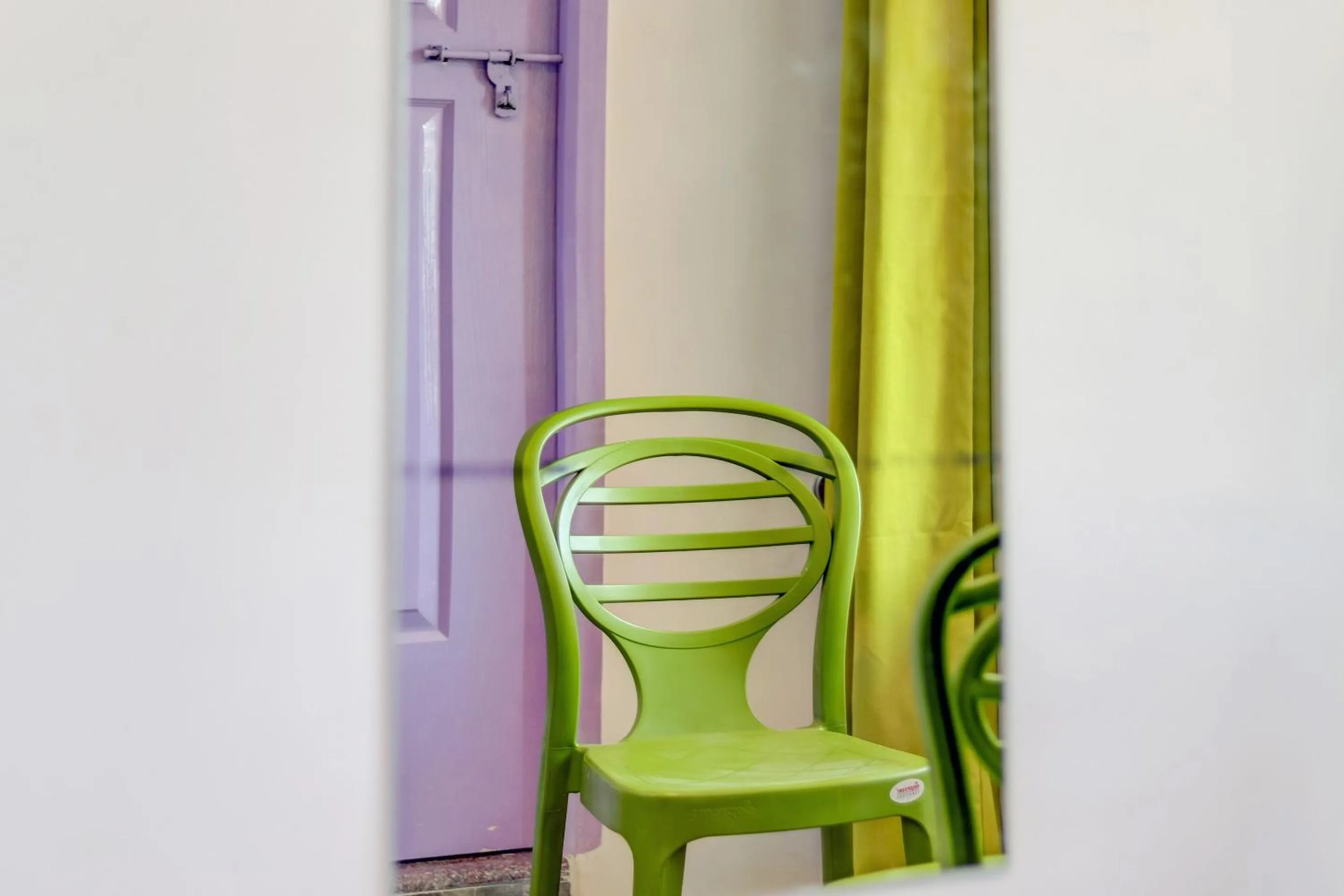 Lobby or reception in Capital O Elite Stay Jp Nagar Near SRI SATHYA GANAPATHI SHIRDI SAIBABA Temple