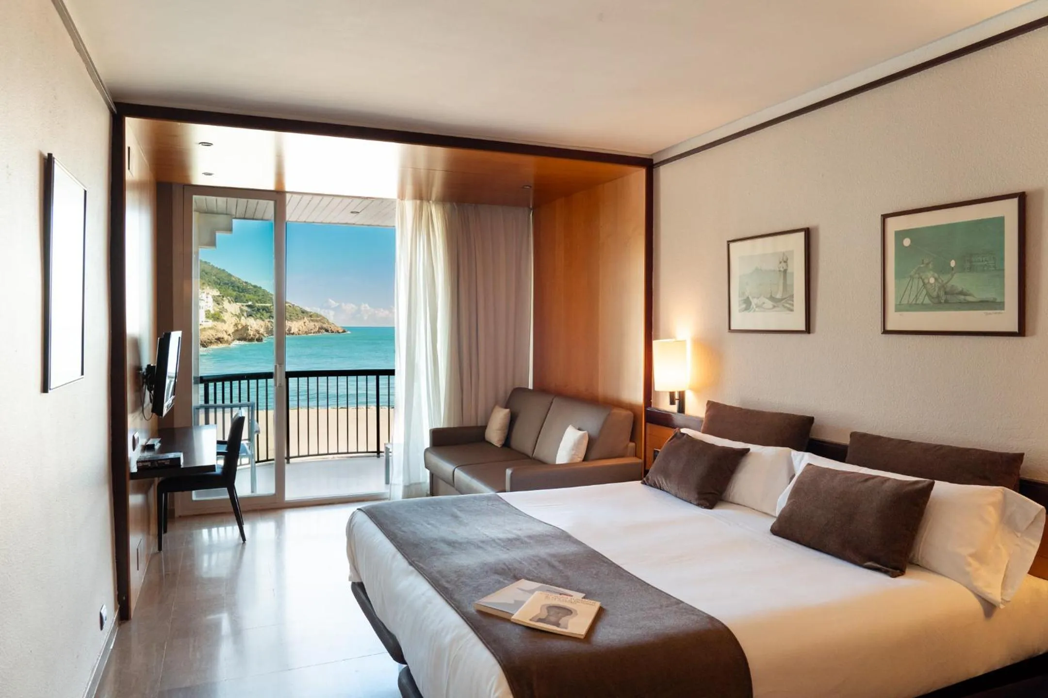 Sea view, Bed in Estela Barcelona