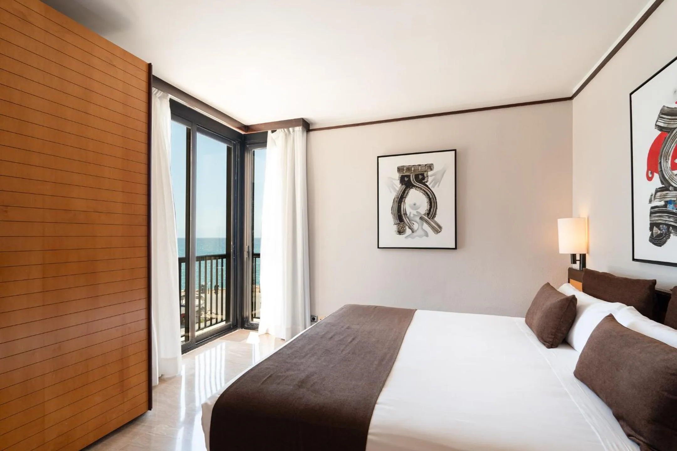 Bed in Estela Barcelona