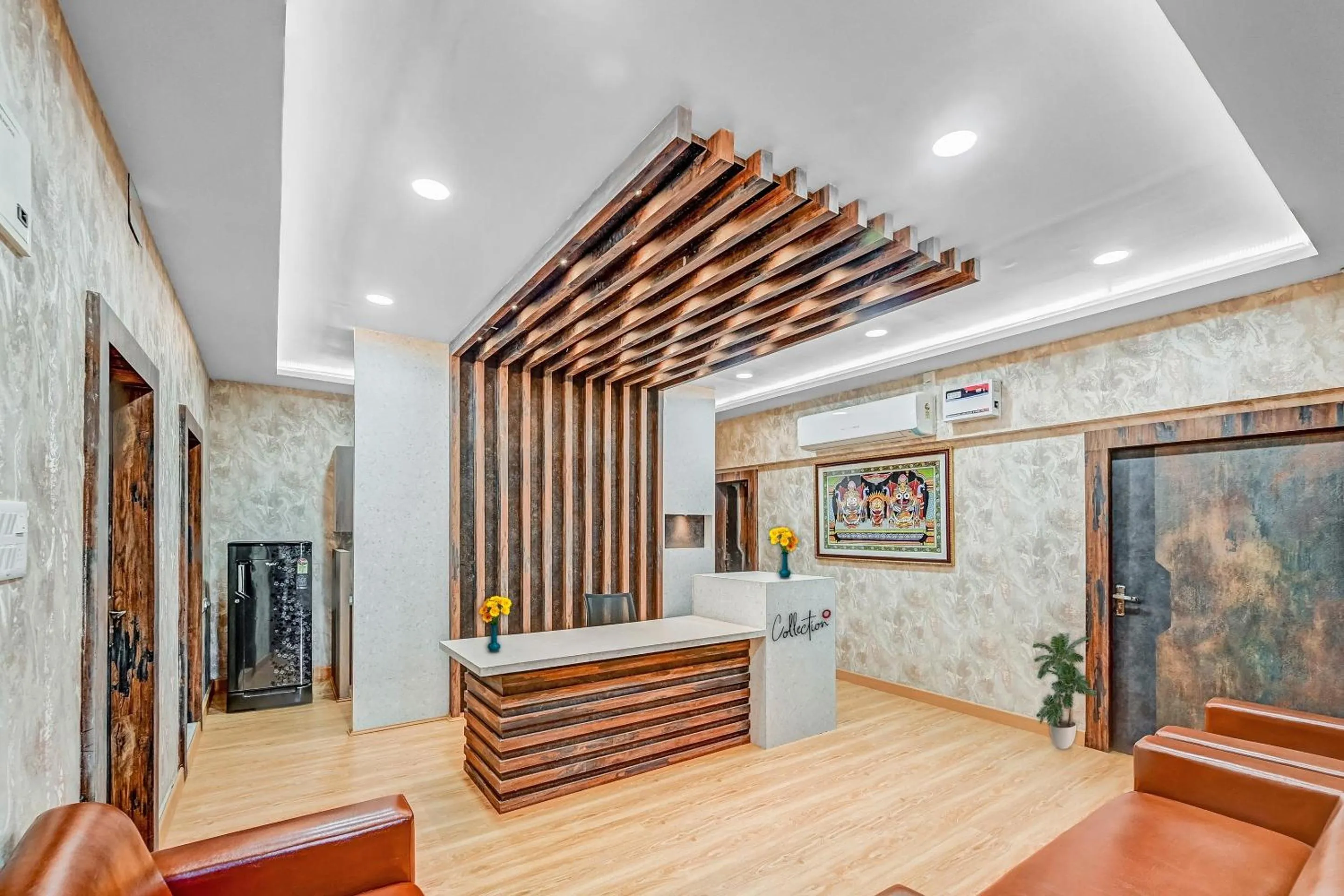 Lobby or reception in Capital O Sri Krishna Palace Near Sum Hospital