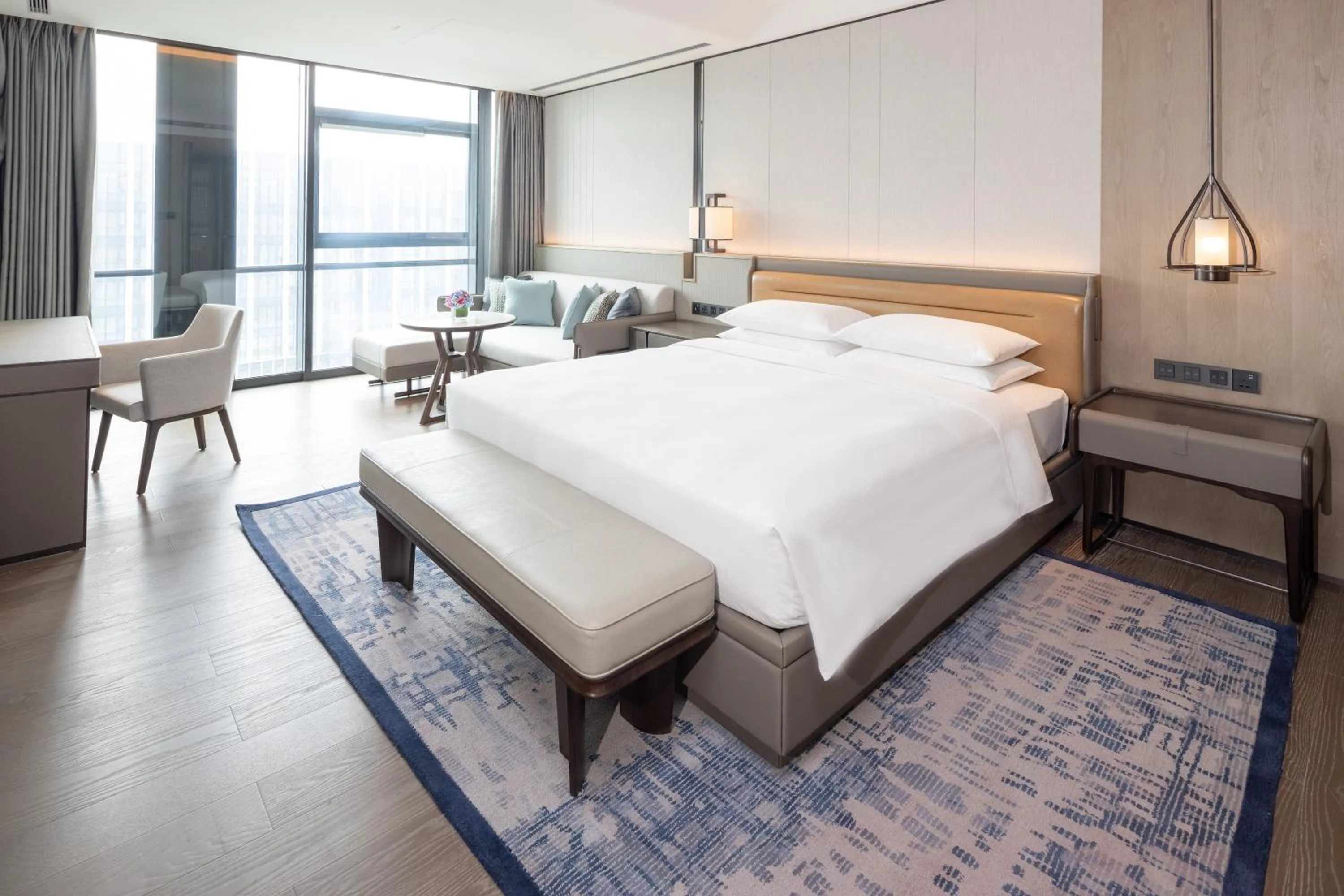 Bed in Hyatt Regency Hangzhou International Airport