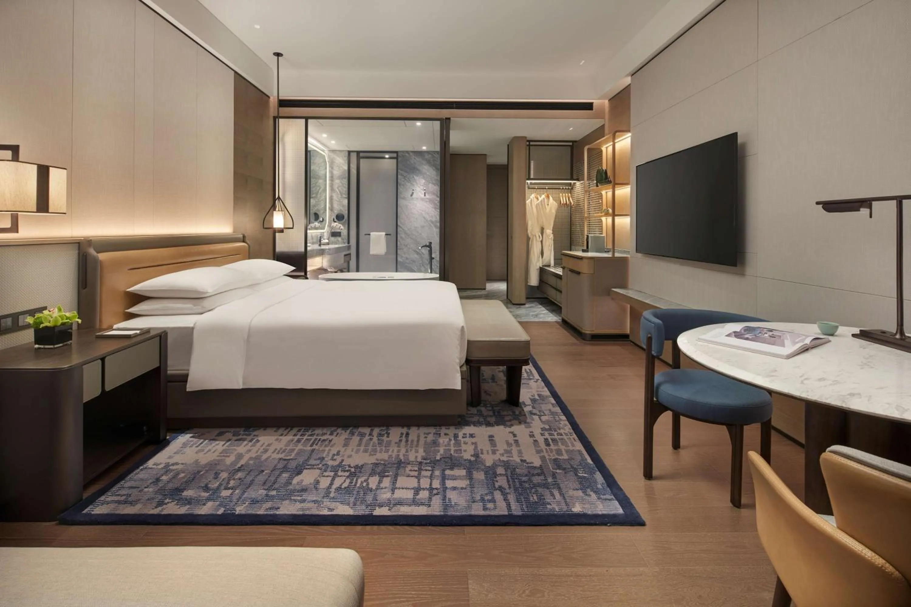 Bedroom, Bed in Hyatt Regency Hangzhou International Airport