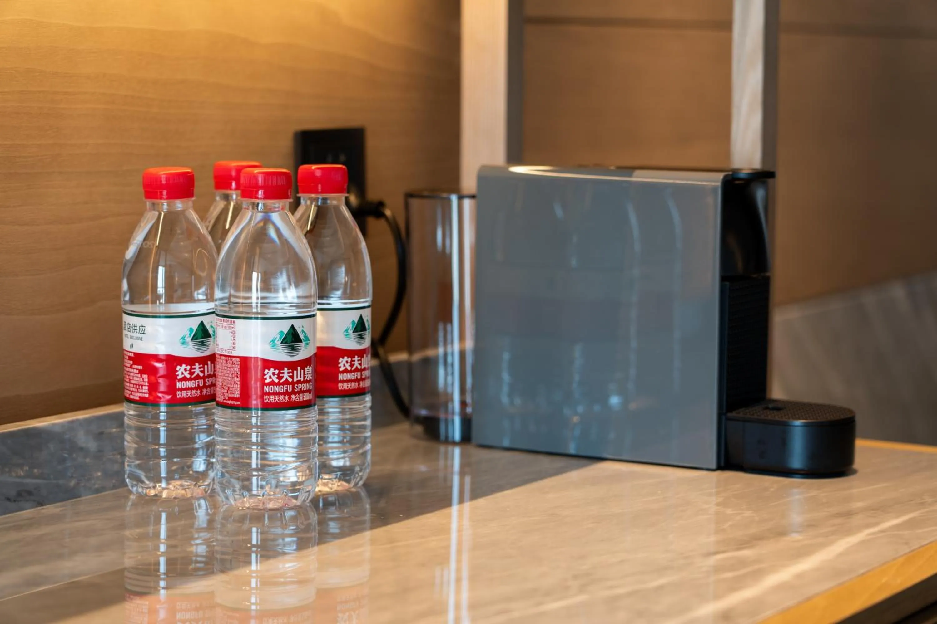 Coffee/tea facilities in Hyatt Regency Hangzhou International Airport