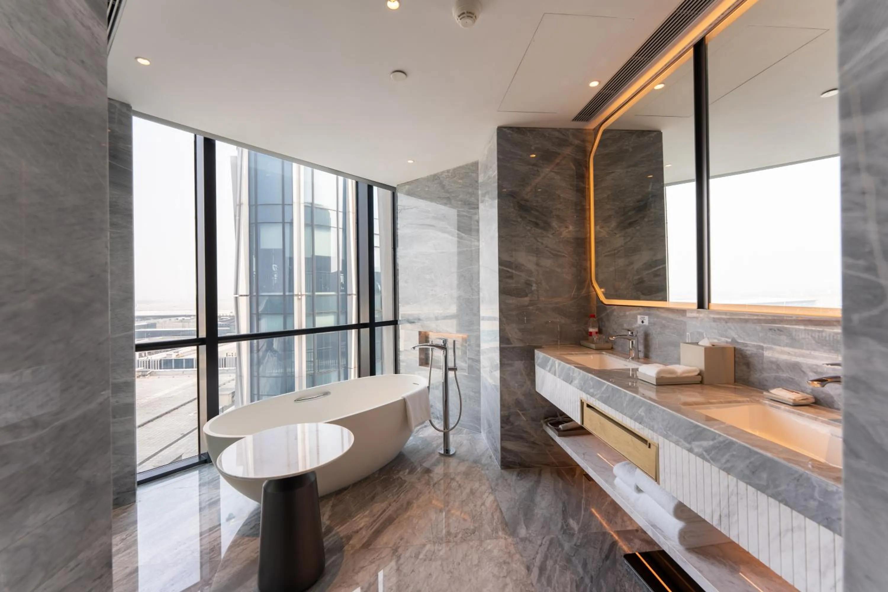 Bathroom in Hyatt Regency Hangzhou International Airport