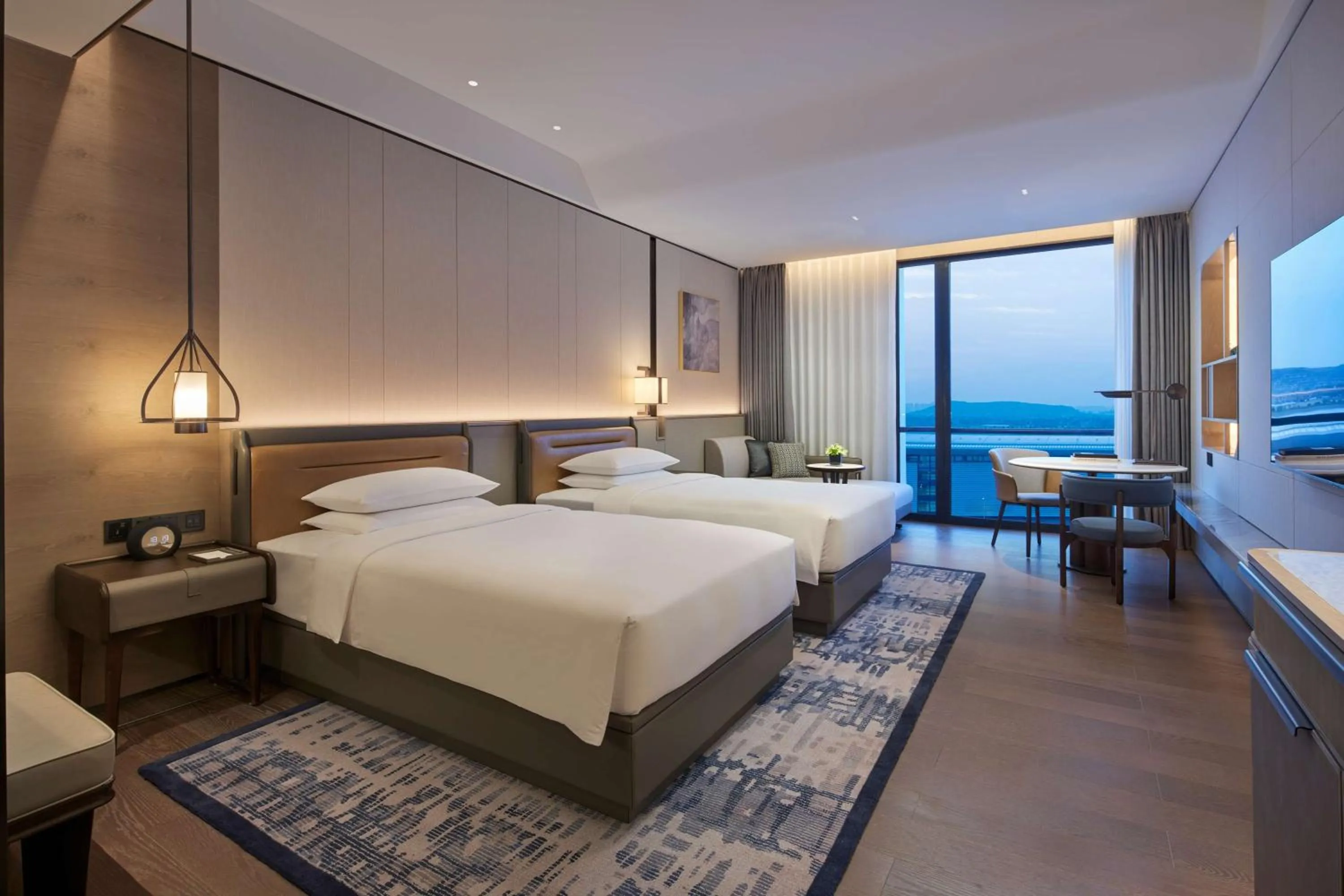 Bedroom, Bed in Hyatt Regency Hangzhou International Airport