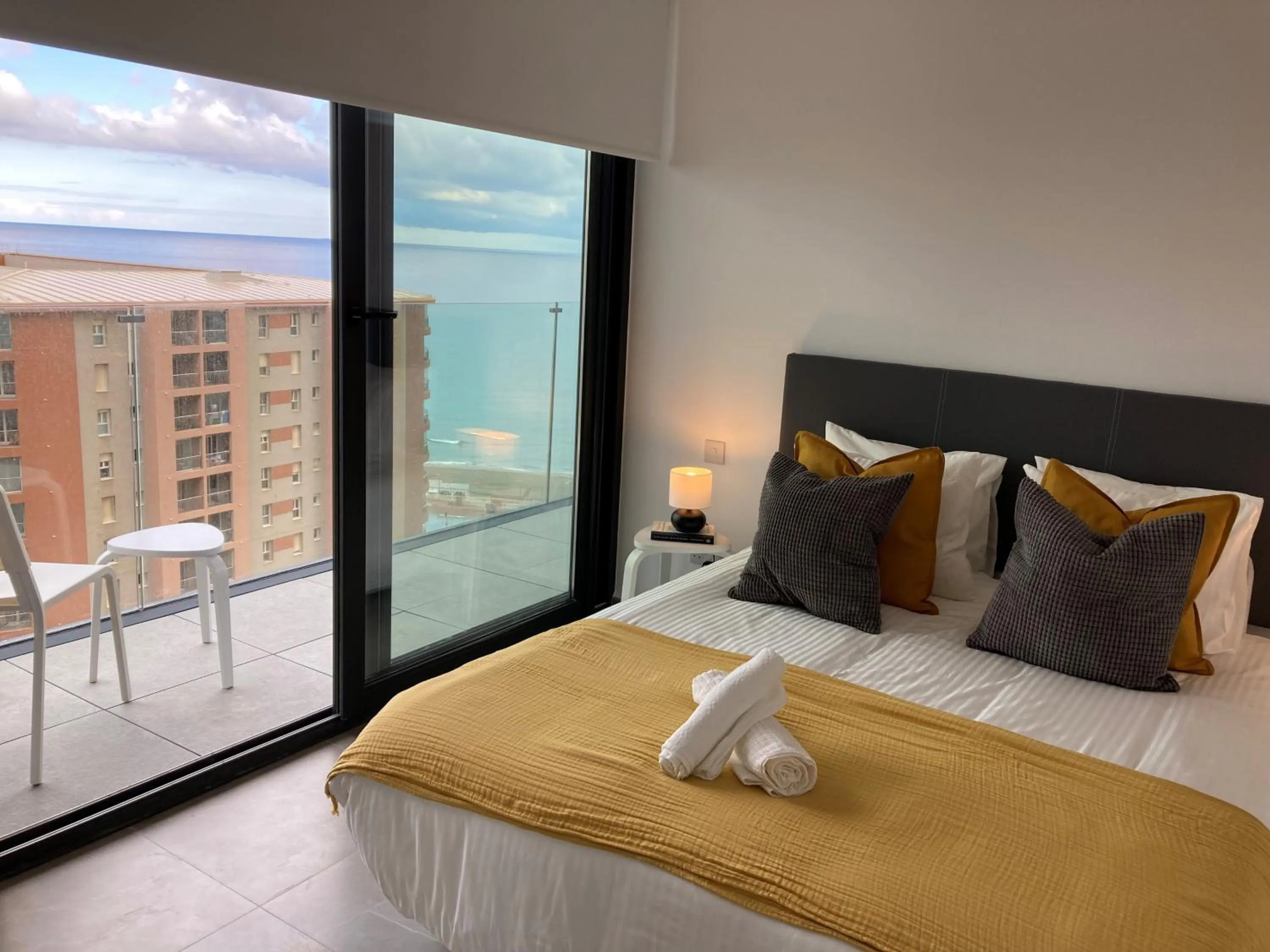 Bedroom, Bed in E1 Suites & Spa aparthotel style - Gym & Spa