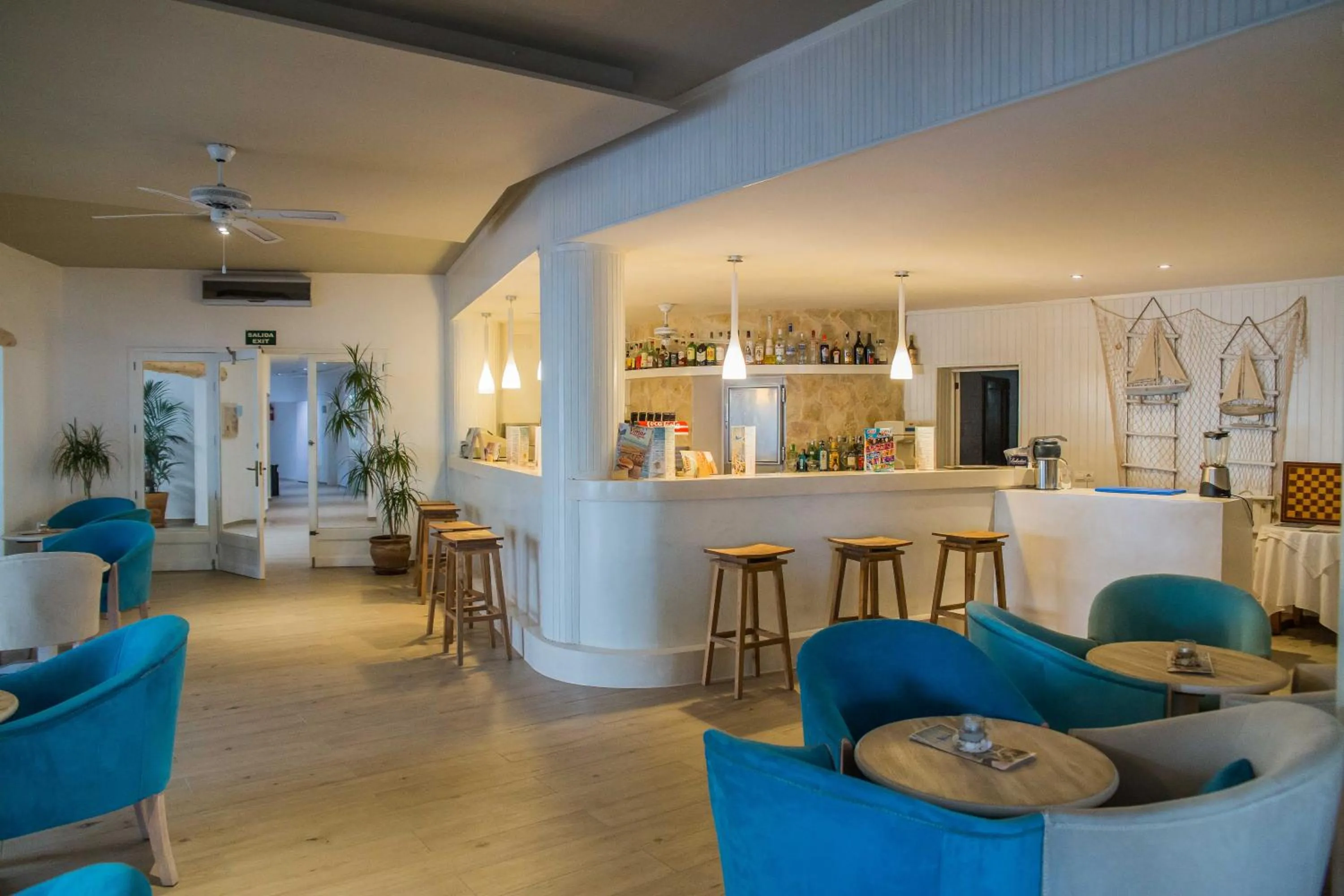 Restaurant/places to eat in Hotel Tagomago