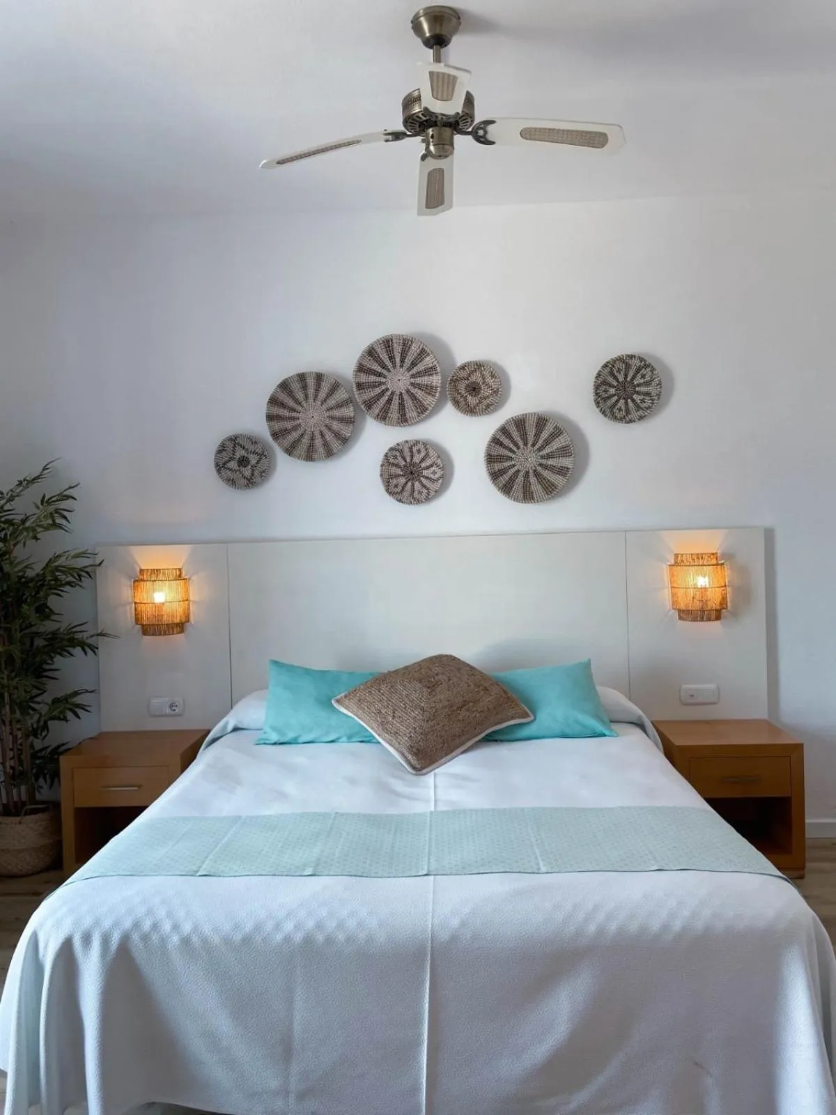 Bed in Hotel Tagomago