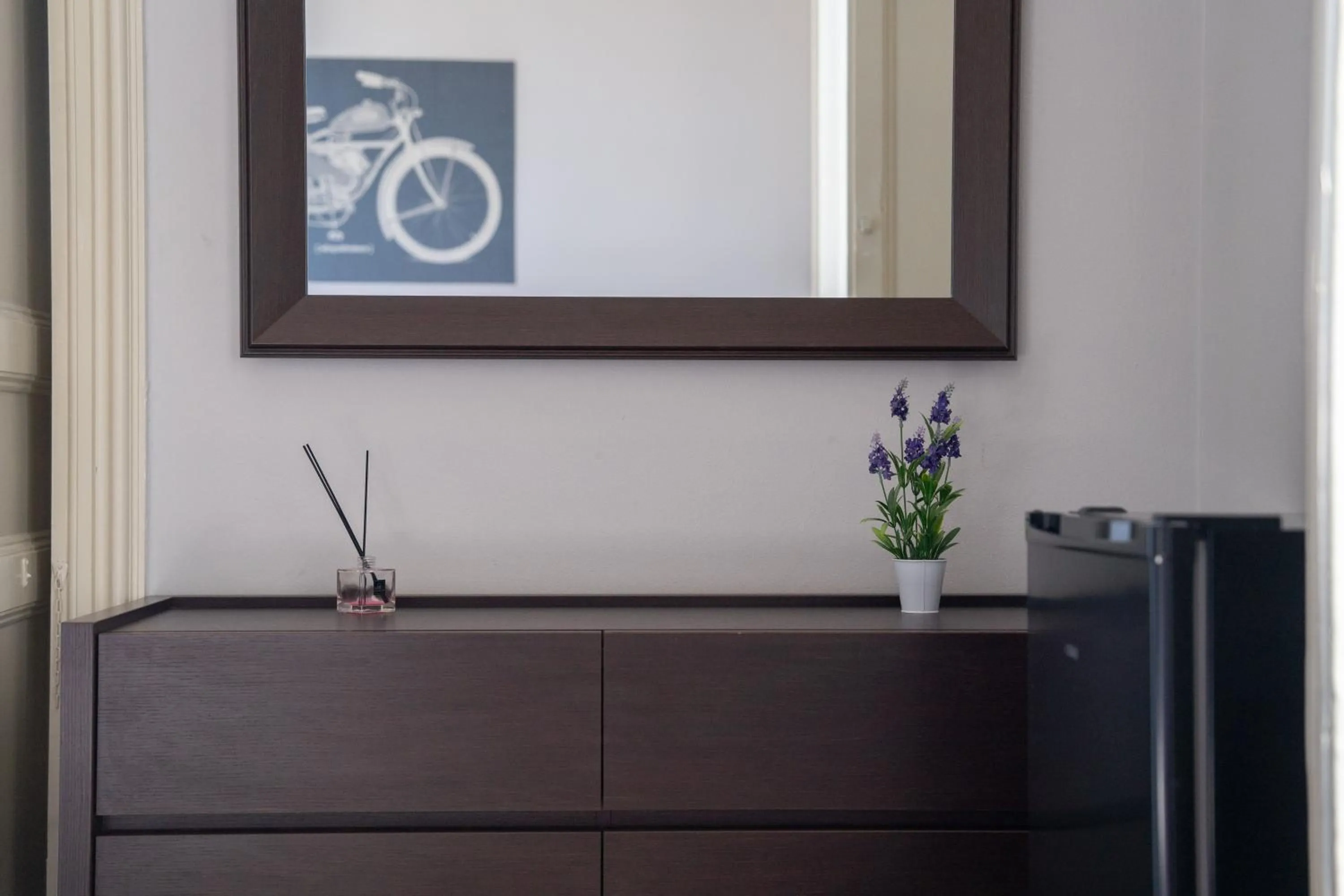 Tra l'Etna e il mare via Oberdan