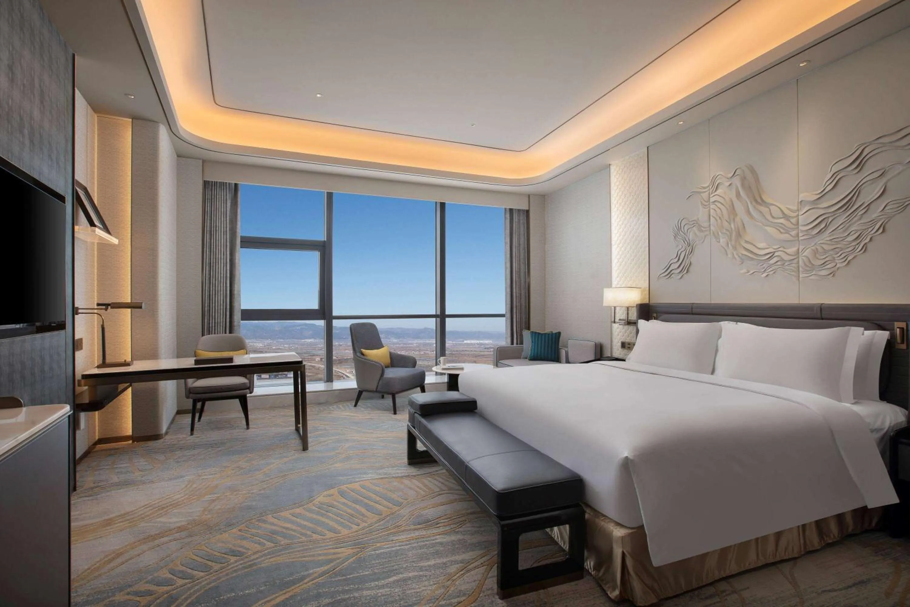 Photo of the whole room, Bed in Wyndham Grand Shanxi Xiaohe Xincheng