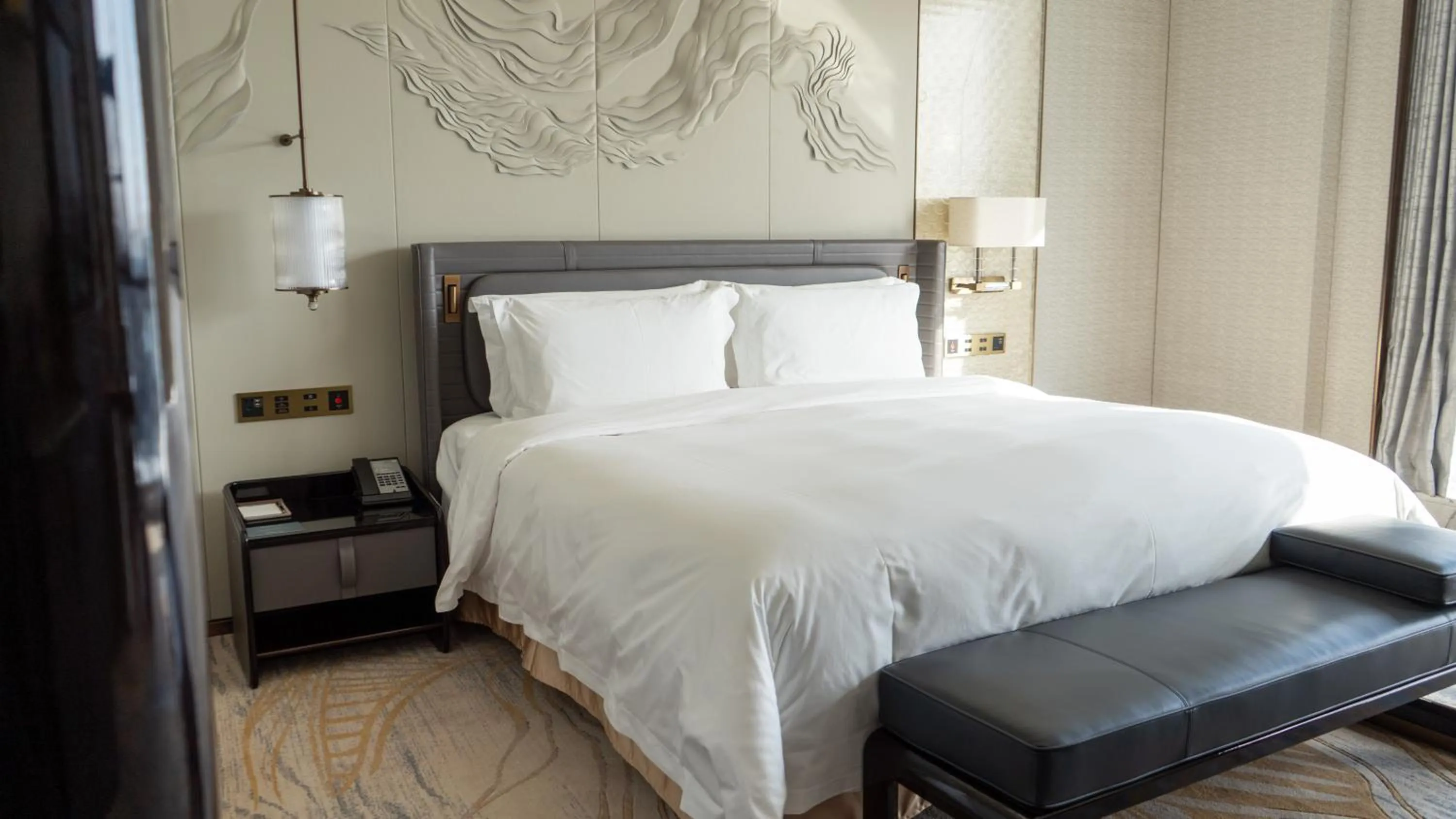 Bedroom, Bed in Wyndham Grand Shanxi Xiaohe Xincheng