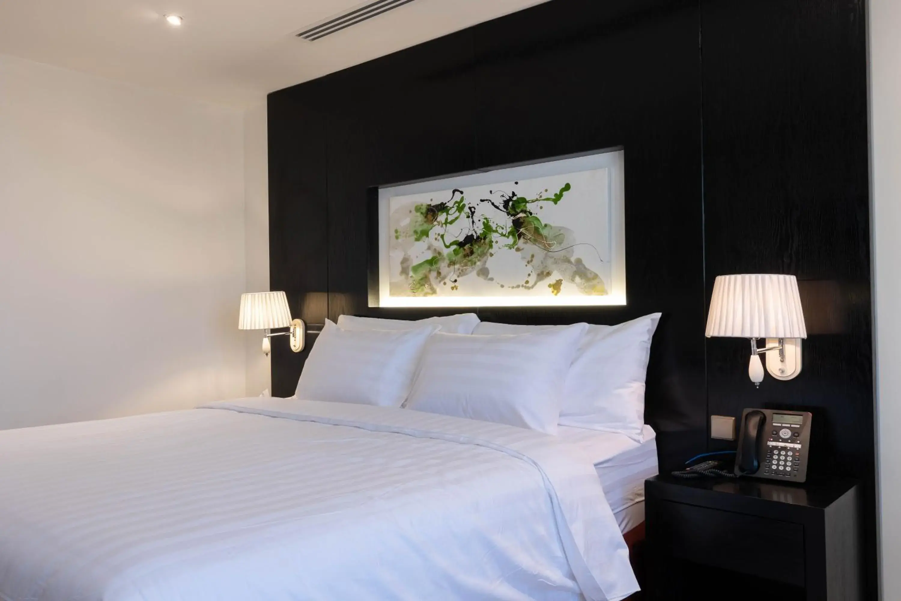 Standard King Room in Mira Business Hotel Standard King Room in Mira Business Hotel