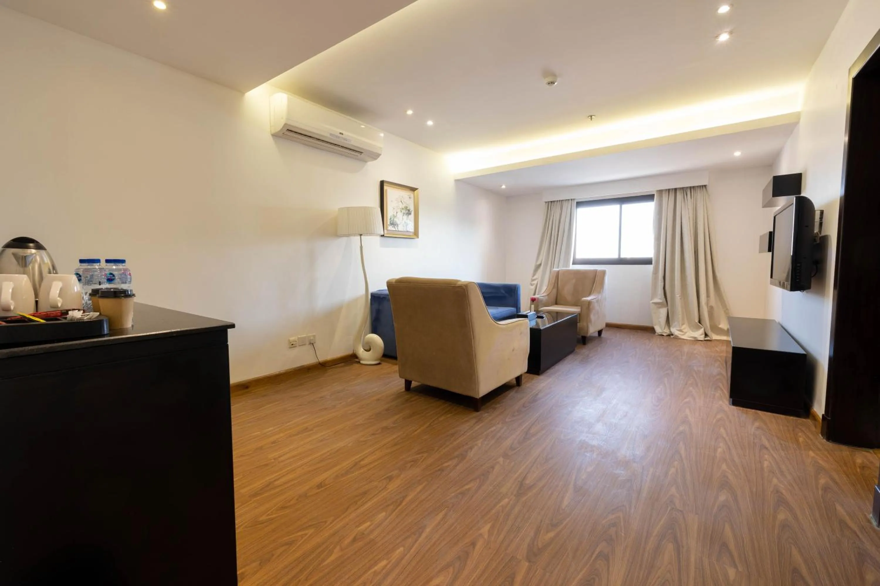 Living room in Mira Business Hotel