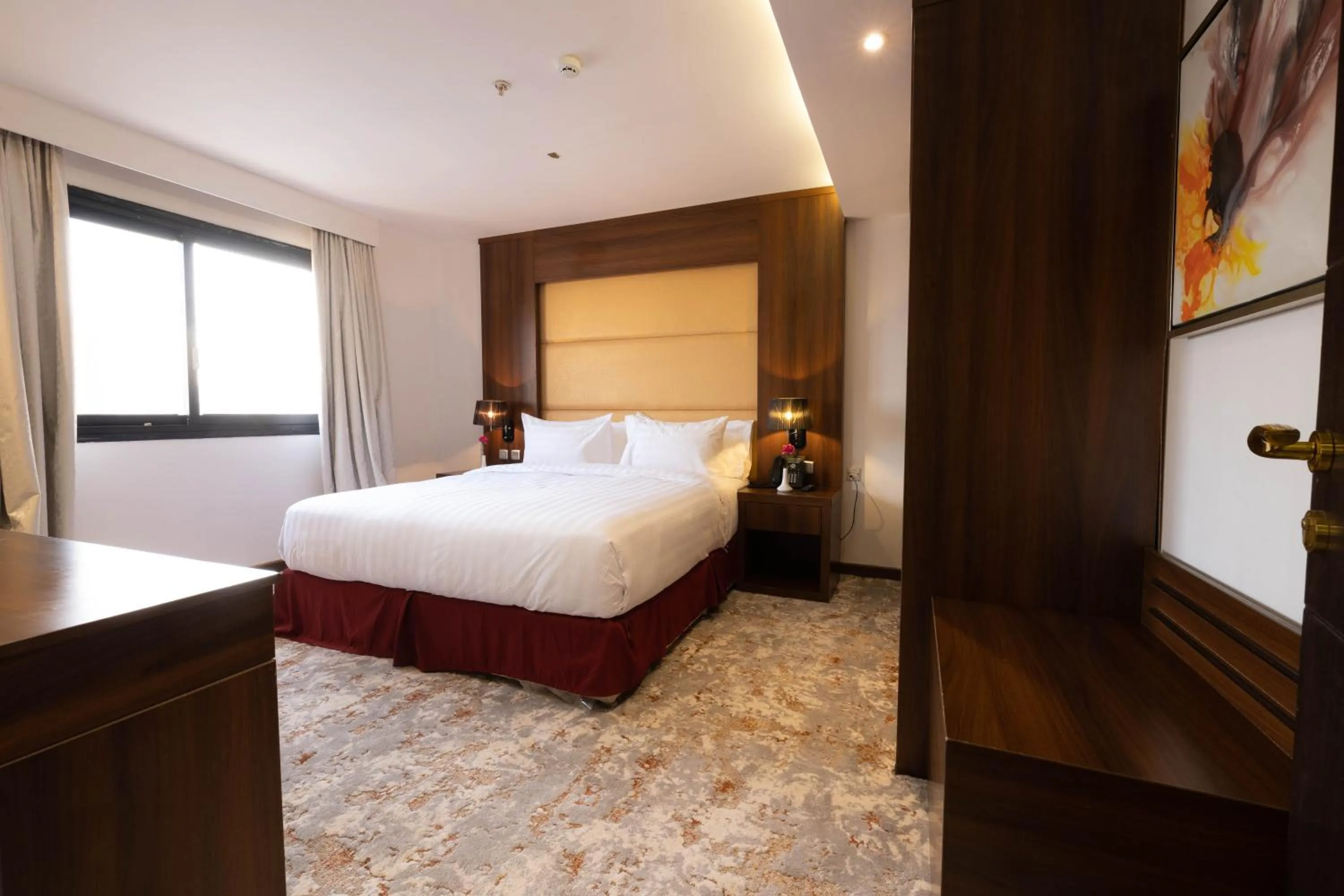 Bedroom, Bed in Mira Business Hotel