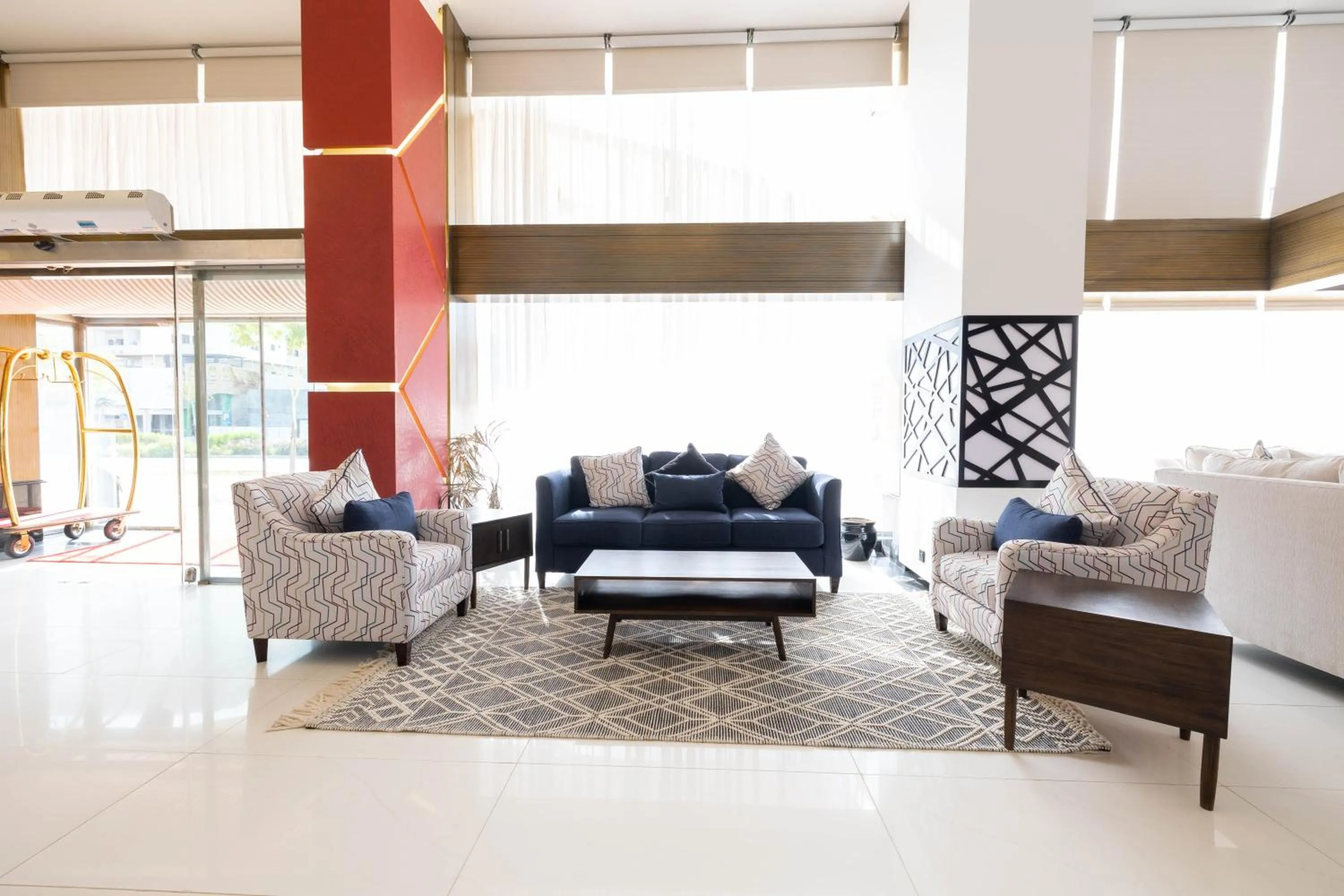 Lobby or reception in Mira Business Hotel