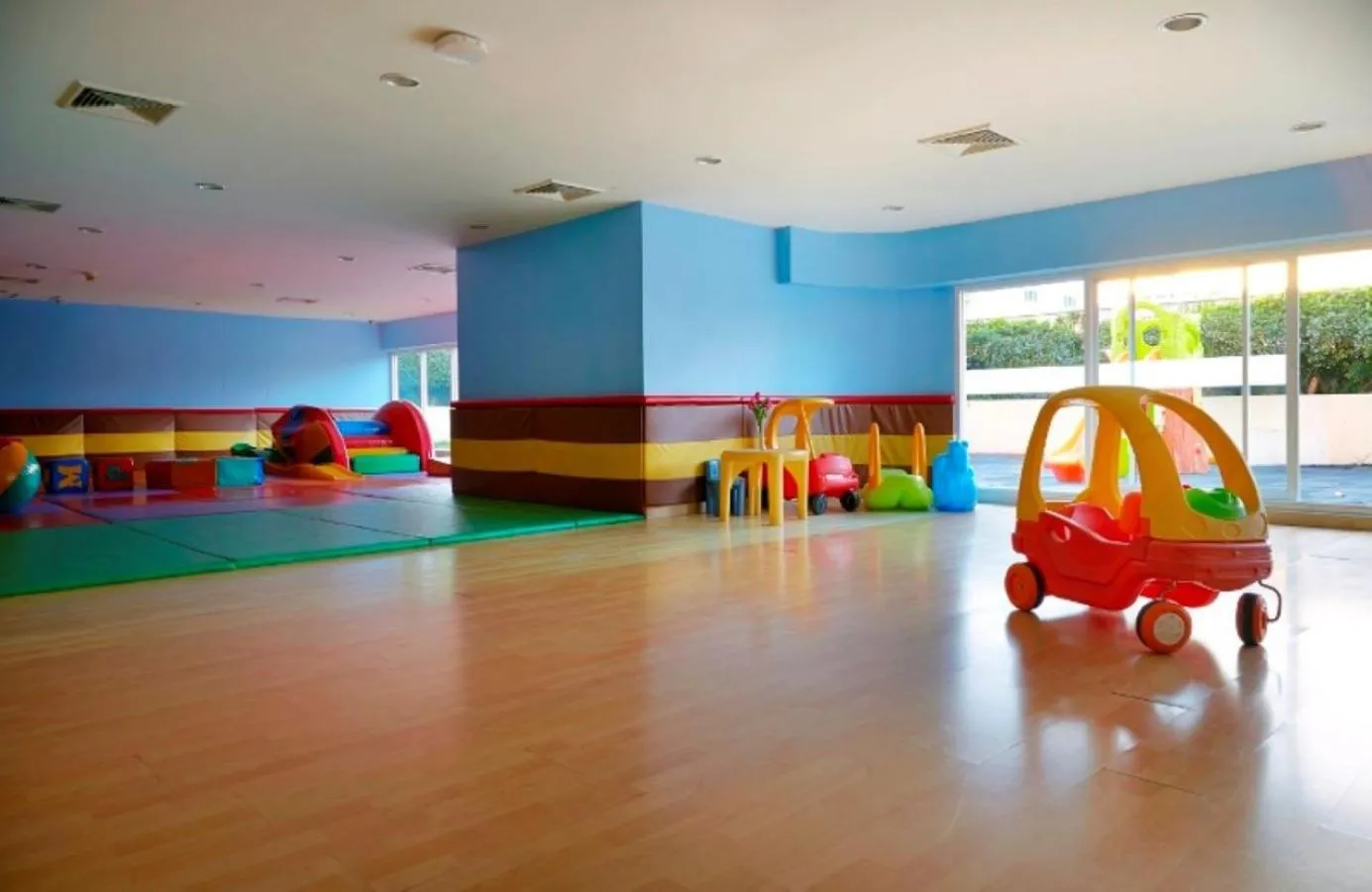 Property building in S.M. GRANDE RESIDENCE